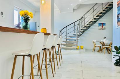 продается квартира с новым ремонтом 6-комнат