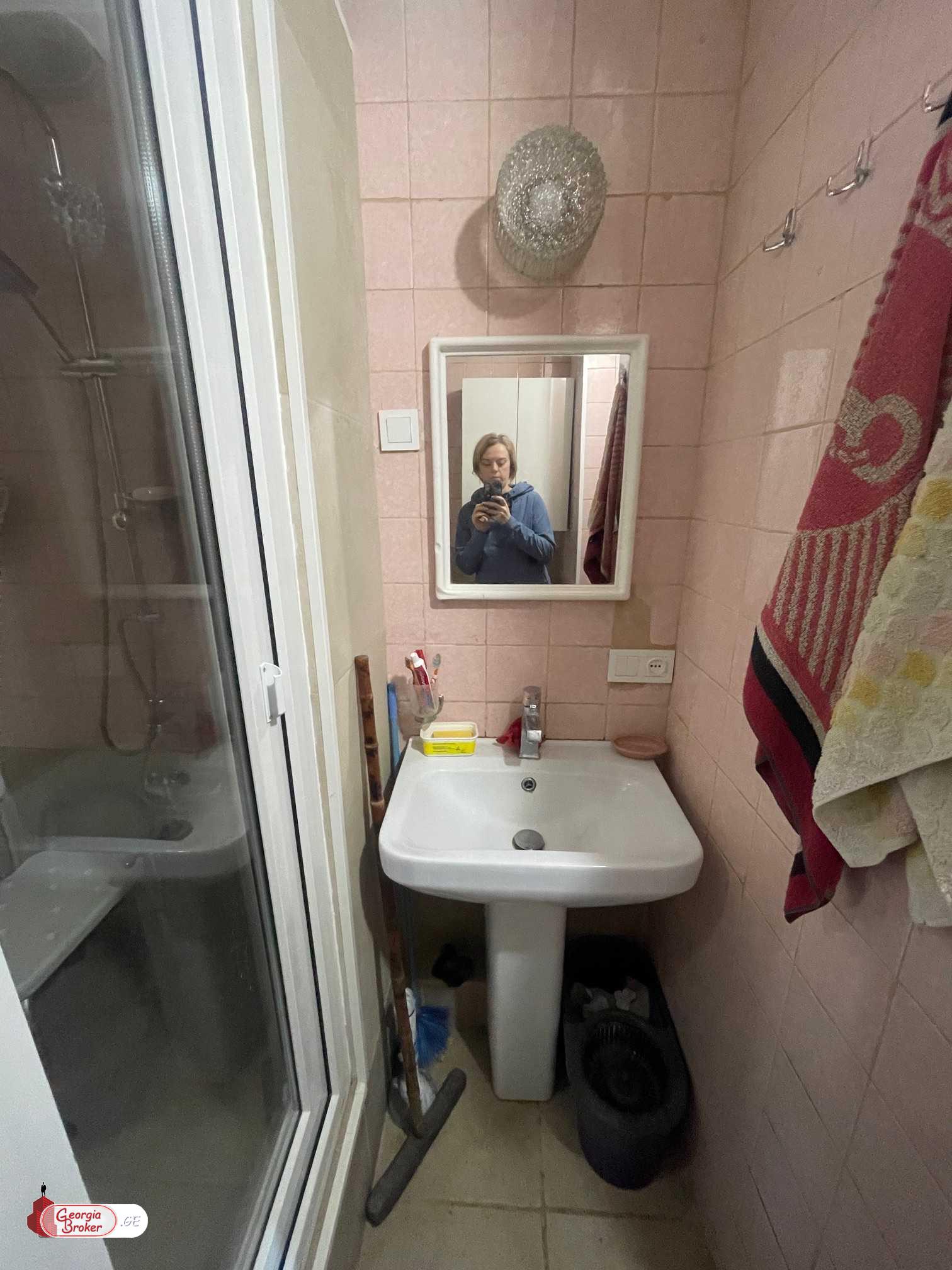 nearly repaired 3-room apartment for sale