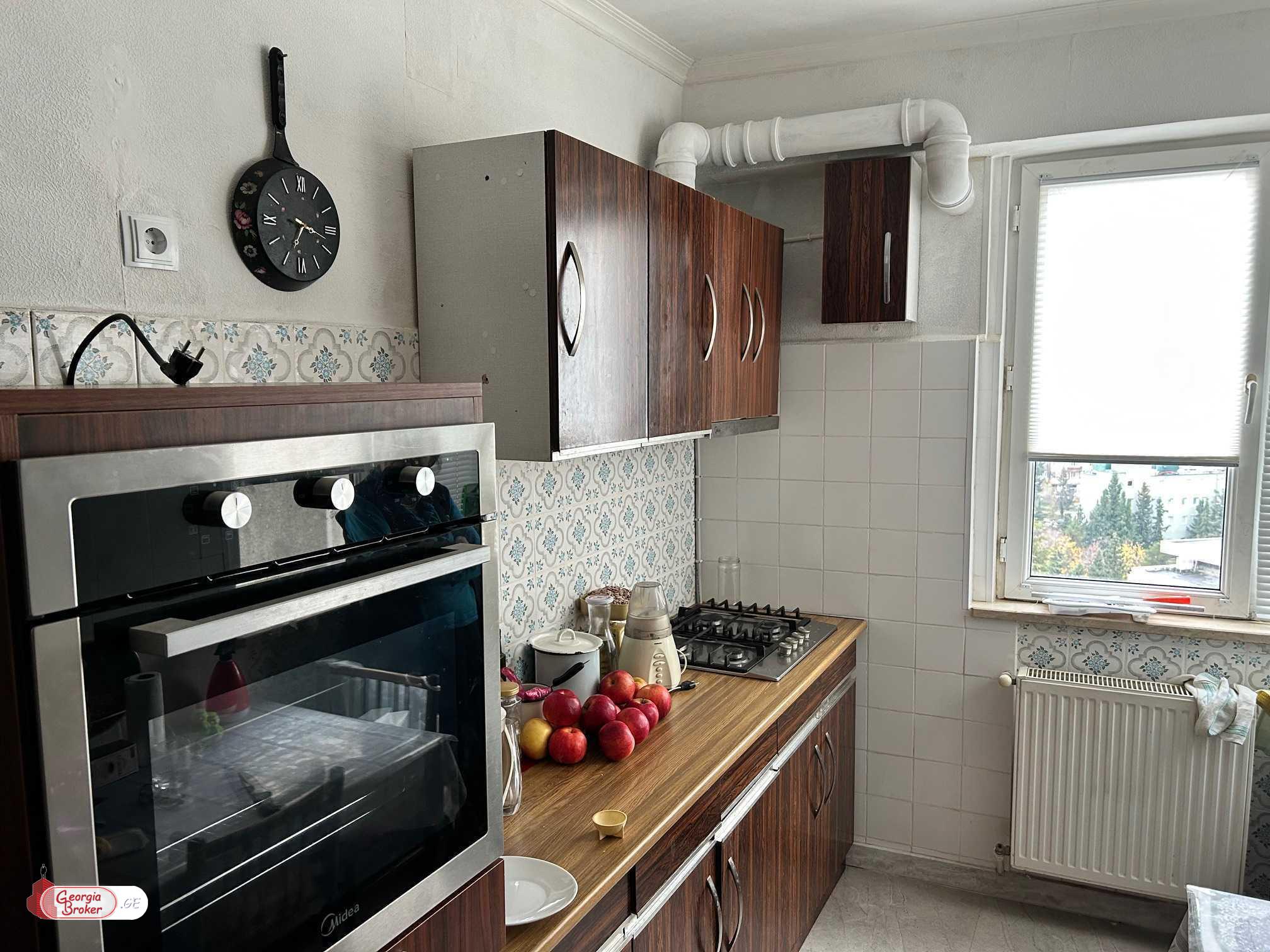 nearly repaired 3-room apartment for sale