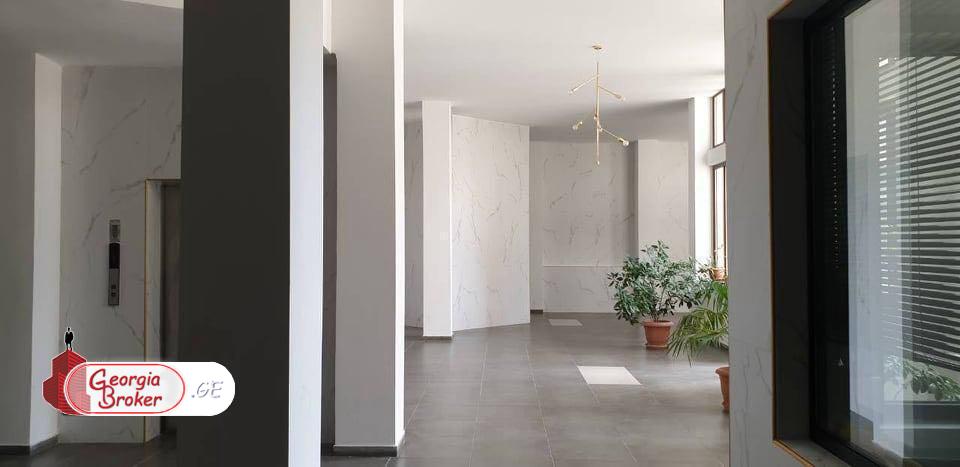 იყიდება ახალი გარემონტებული 2 ოთახიანი ბინა