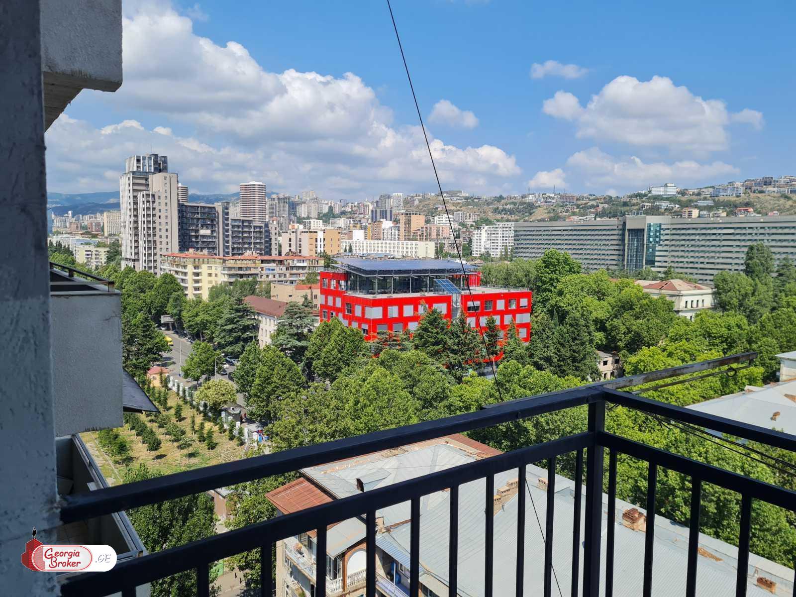 nearly repaired 3-room apartment for sale