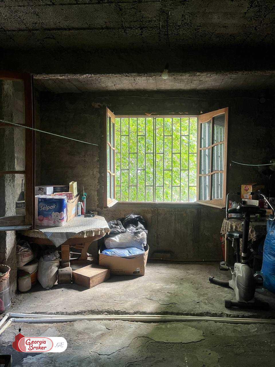 продается квартира с новым ремонтом 5-комнат