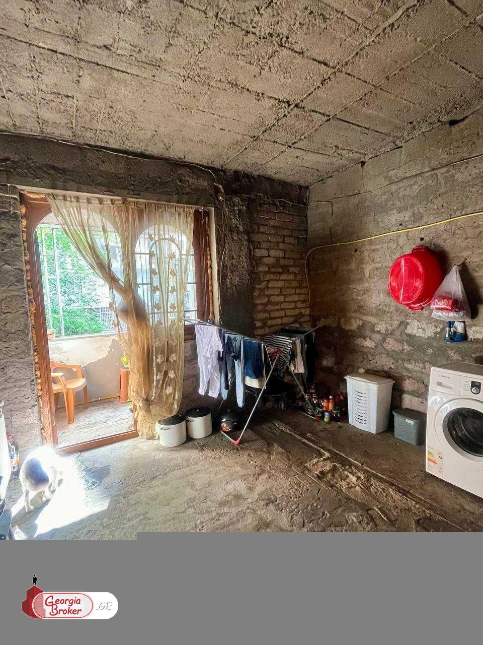 продается квартира с новым ремонтом 5-комнат