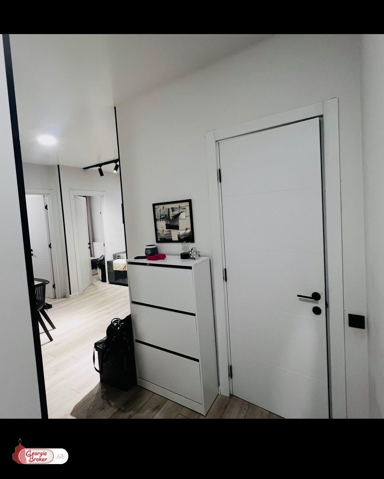 nearly repaired 3-room apartment for sale