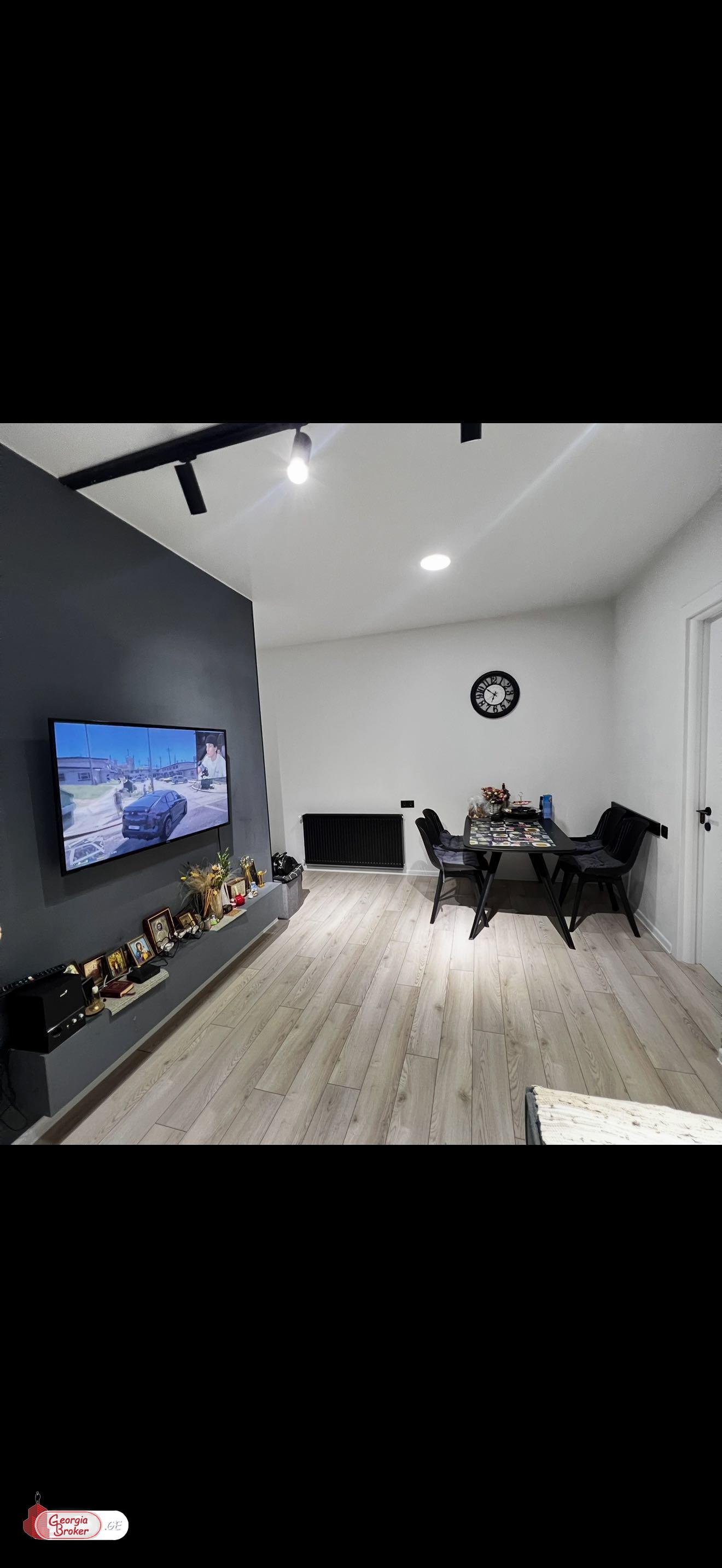 nearly repaired 3-room apartment for sale