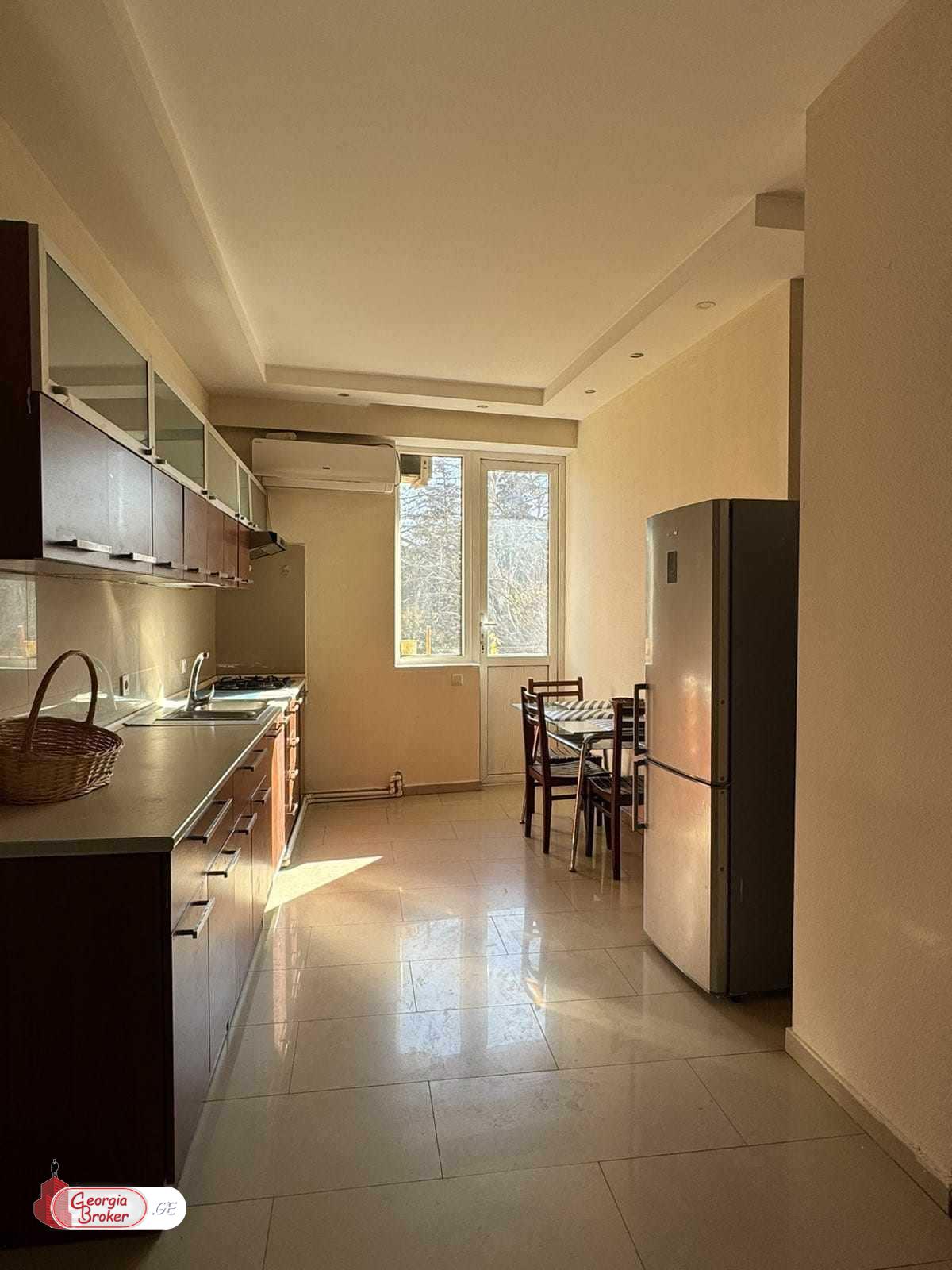 nearly repaired 3-room apartment for sale