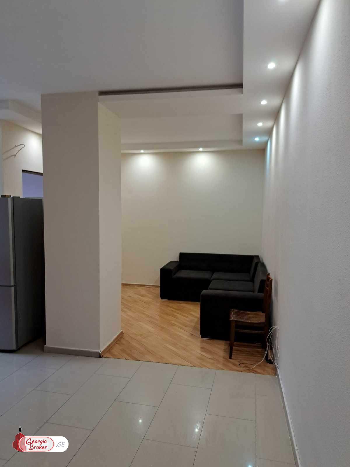 nearly repaired 3-room apartment for sale