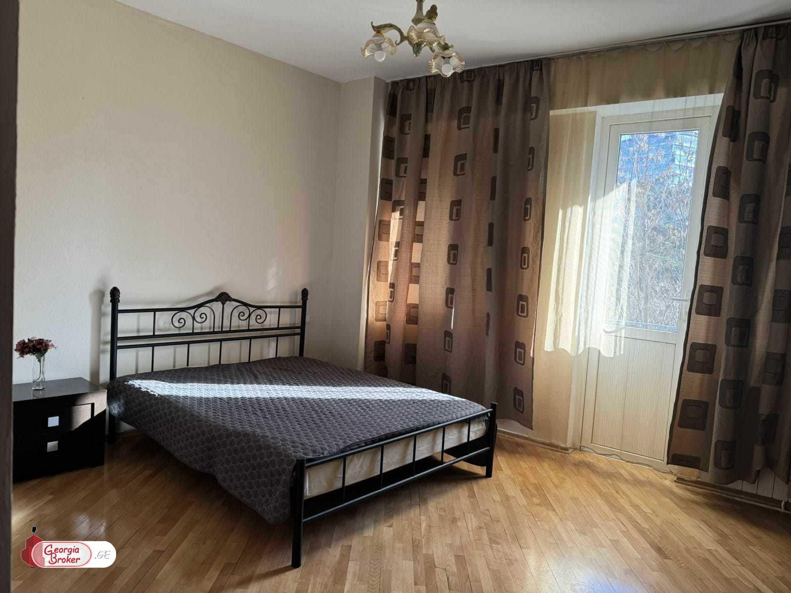 nearly repaired 3-room apartment for sale