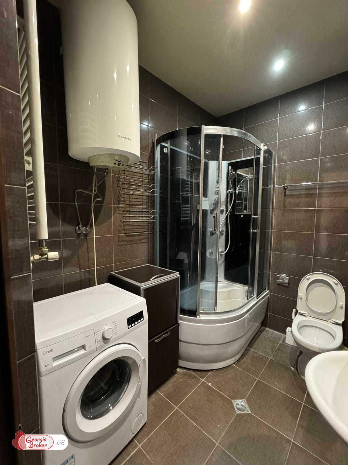 nearly repaired 3-room apartment for sale