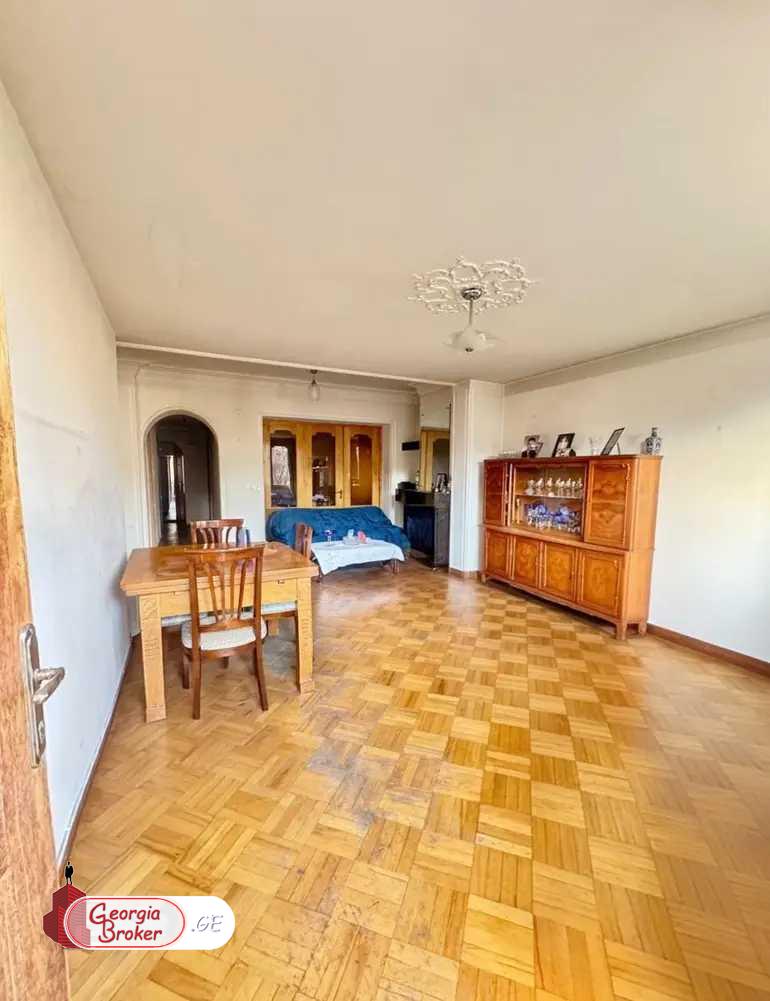 nearly repaired 5-room apartment for sale