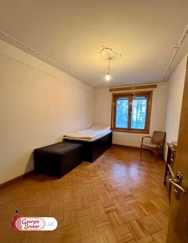 nearly repaired 5-room apartment for sale