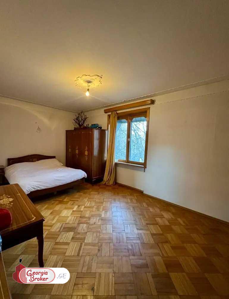 nearly repaired 5-room apartment for sale