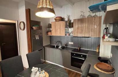 продается квартира с новым ремонтом 2-комнаты