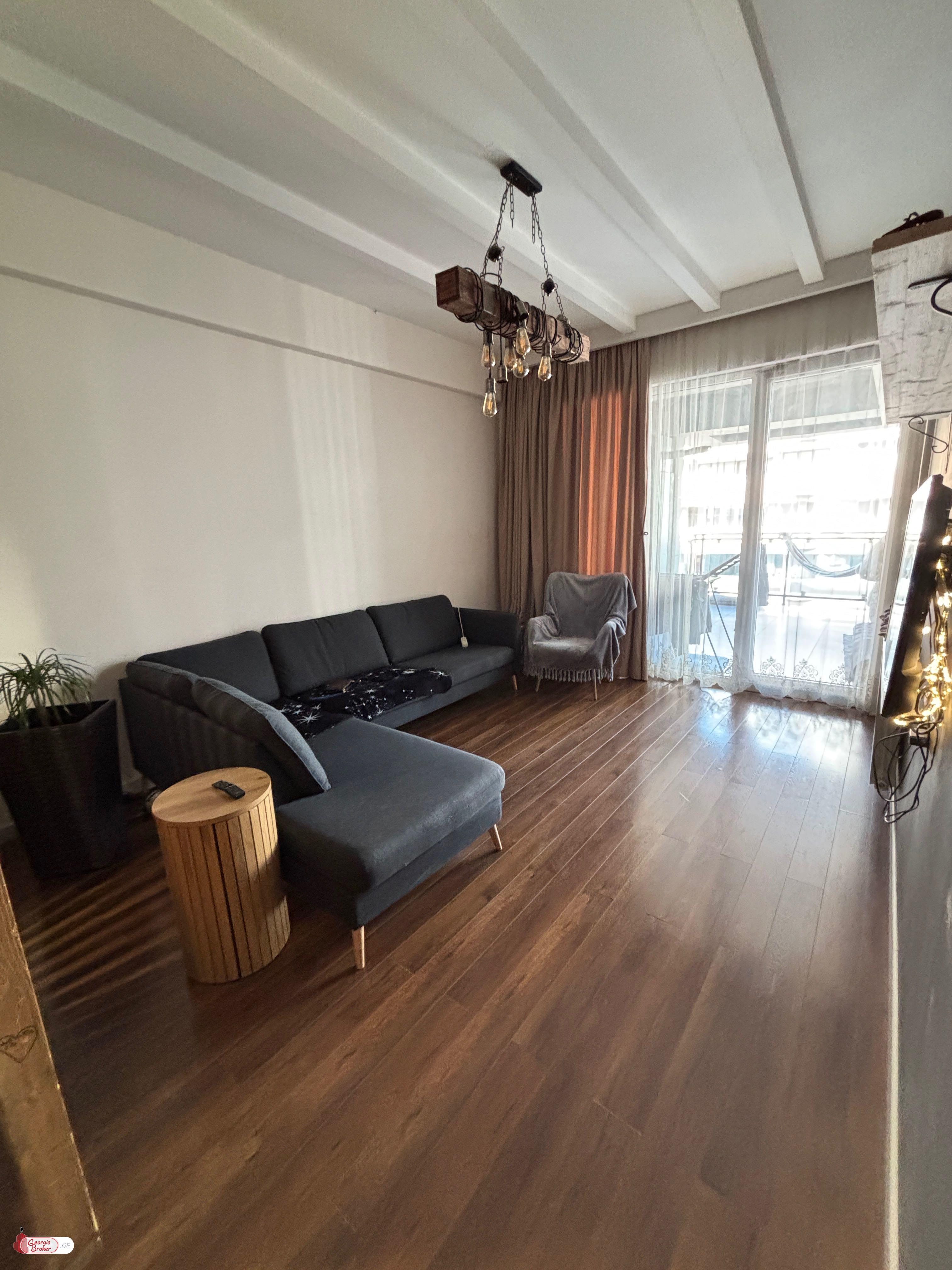 იყიდება ახალი გარემონტებული 2 ოთახიანი ბინა