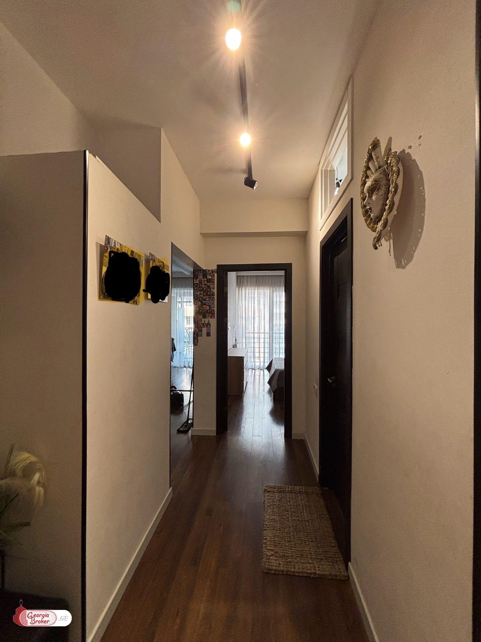 იყიდება ახალი გარემონტებული 2 ოთახიანი ბინა