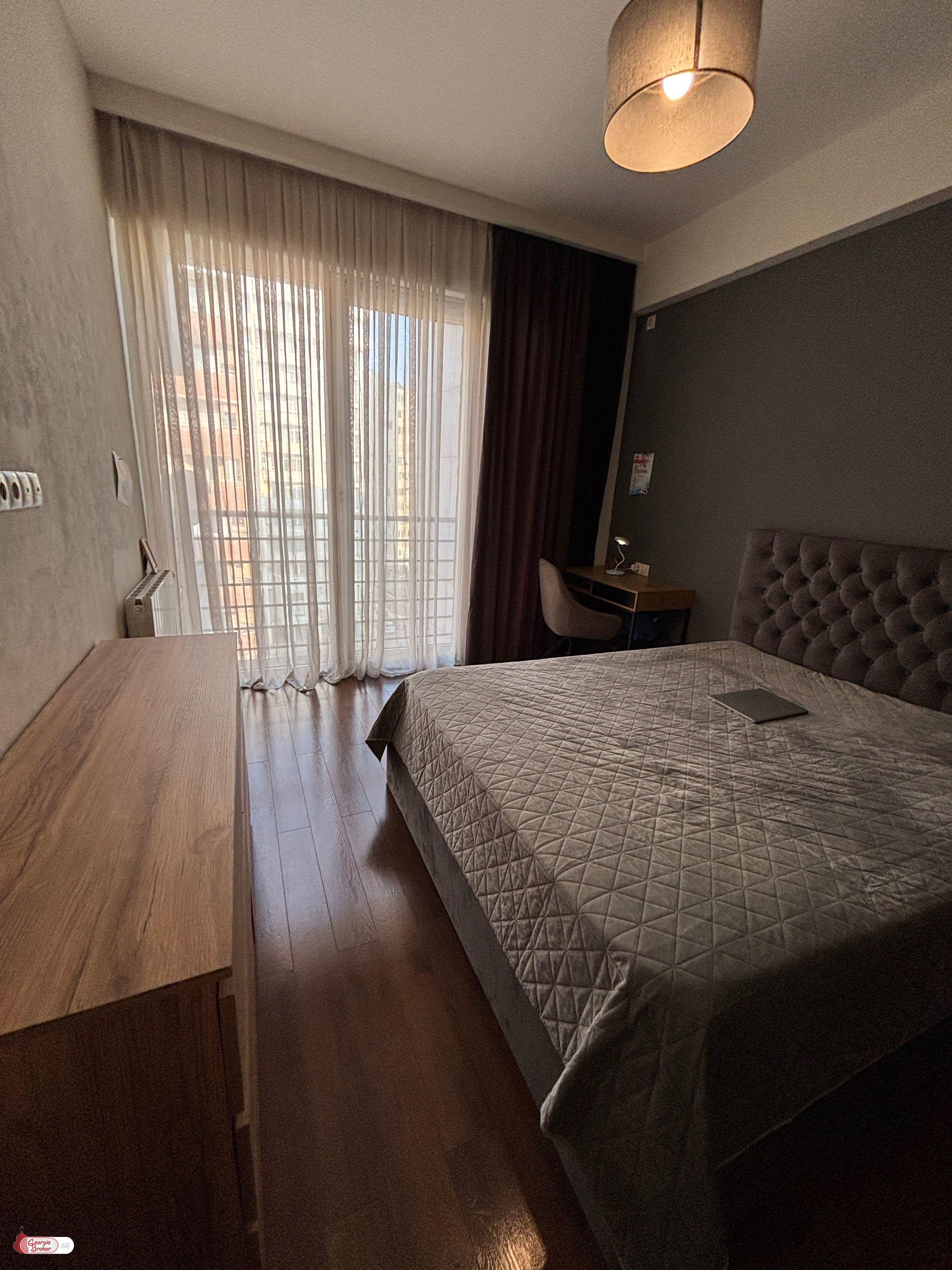 იყიდება ახალი გარემონტებული 2 ოთახიანი ბინა