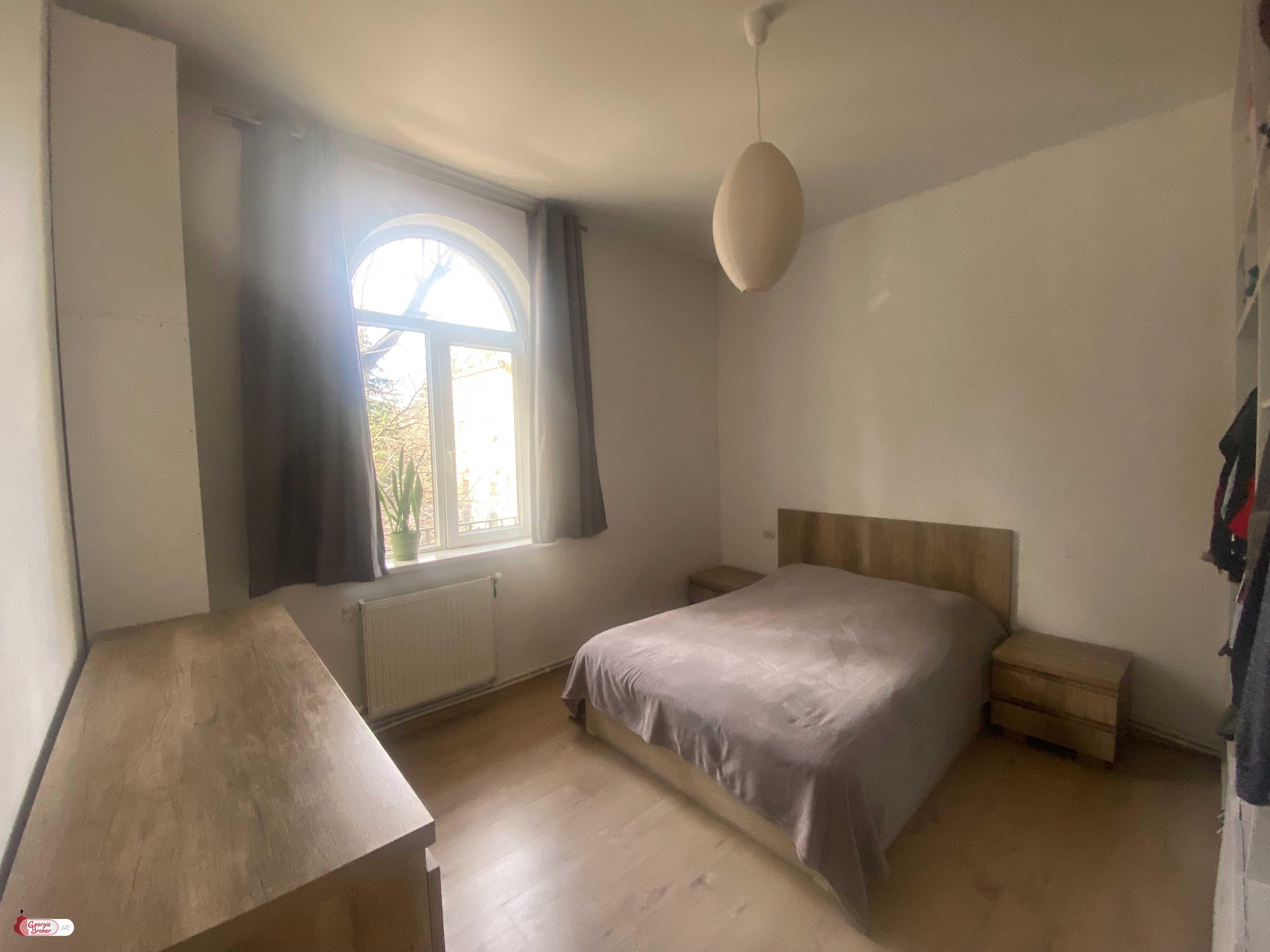 იყიდება ახალი გარემონტებული 3 ოთახიანი ბინა