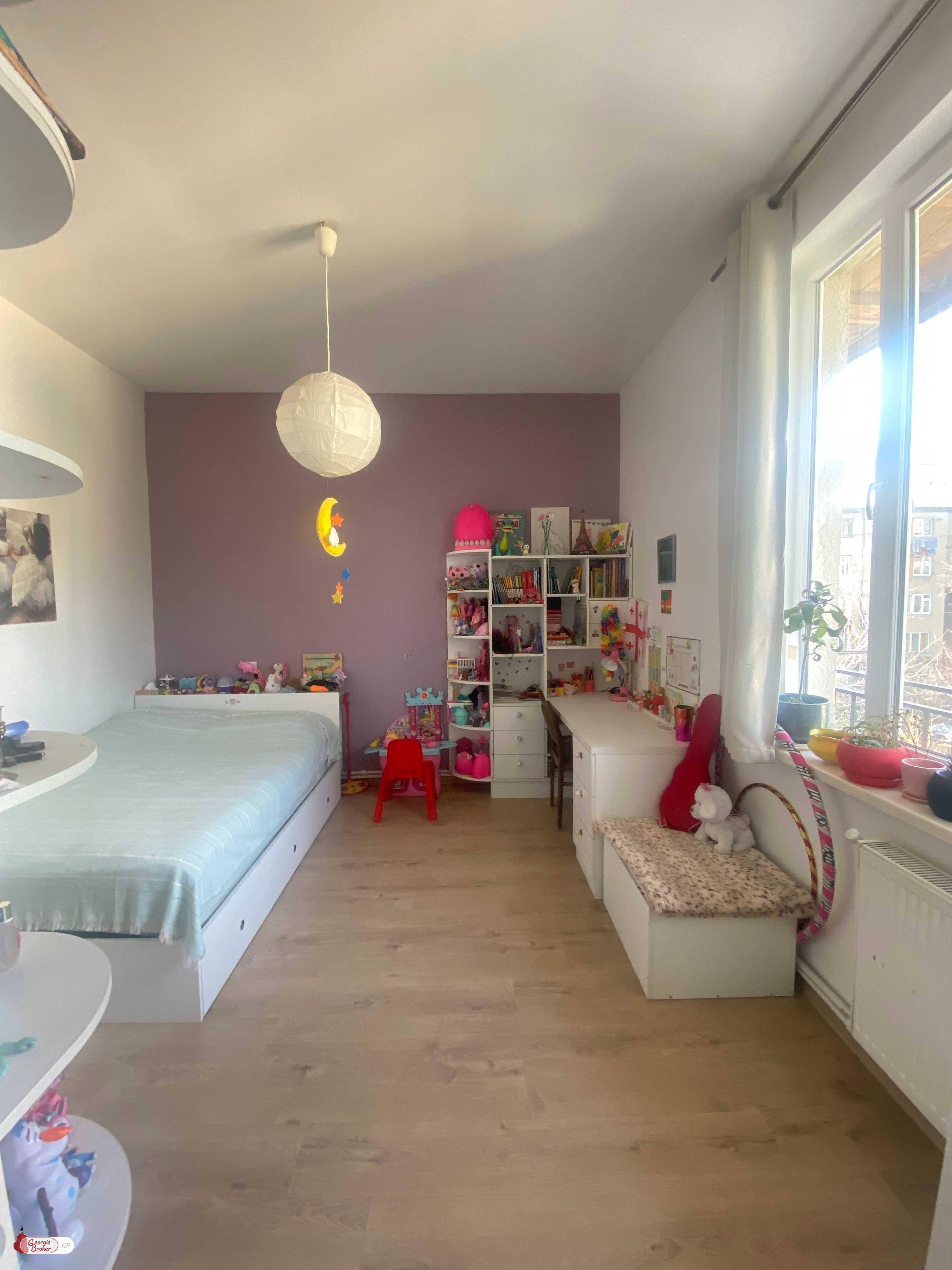 იყიდება ახალი გარემონტებული 3 ოთახიანი ბინა