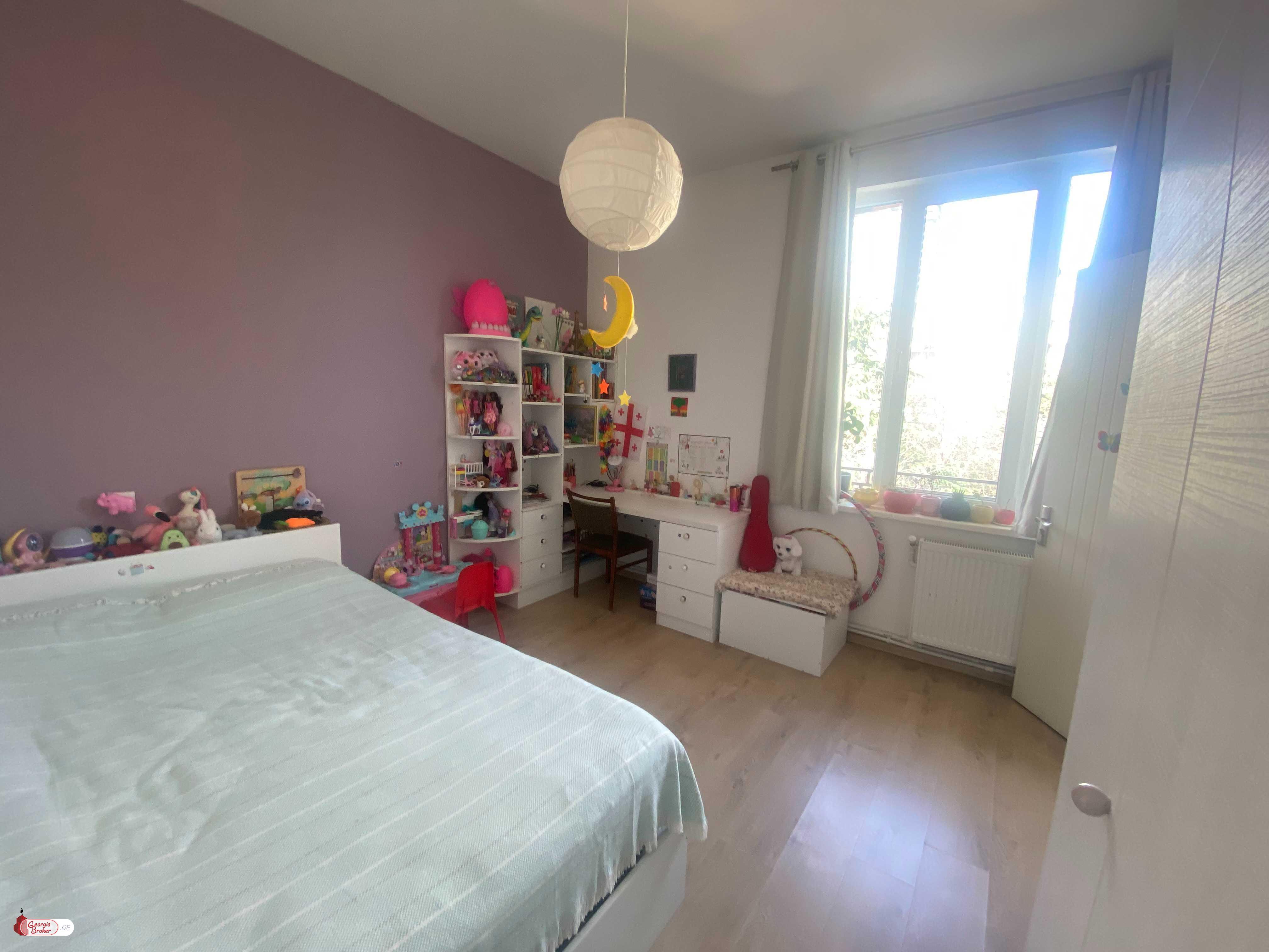 იყიდება ახალი გარემონტებული 3 ოთახიანი ბინა