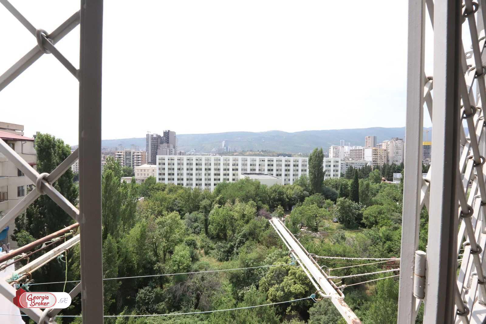 იყიდება ახალი გარემონტებული 3 ოთახიანი ბინა