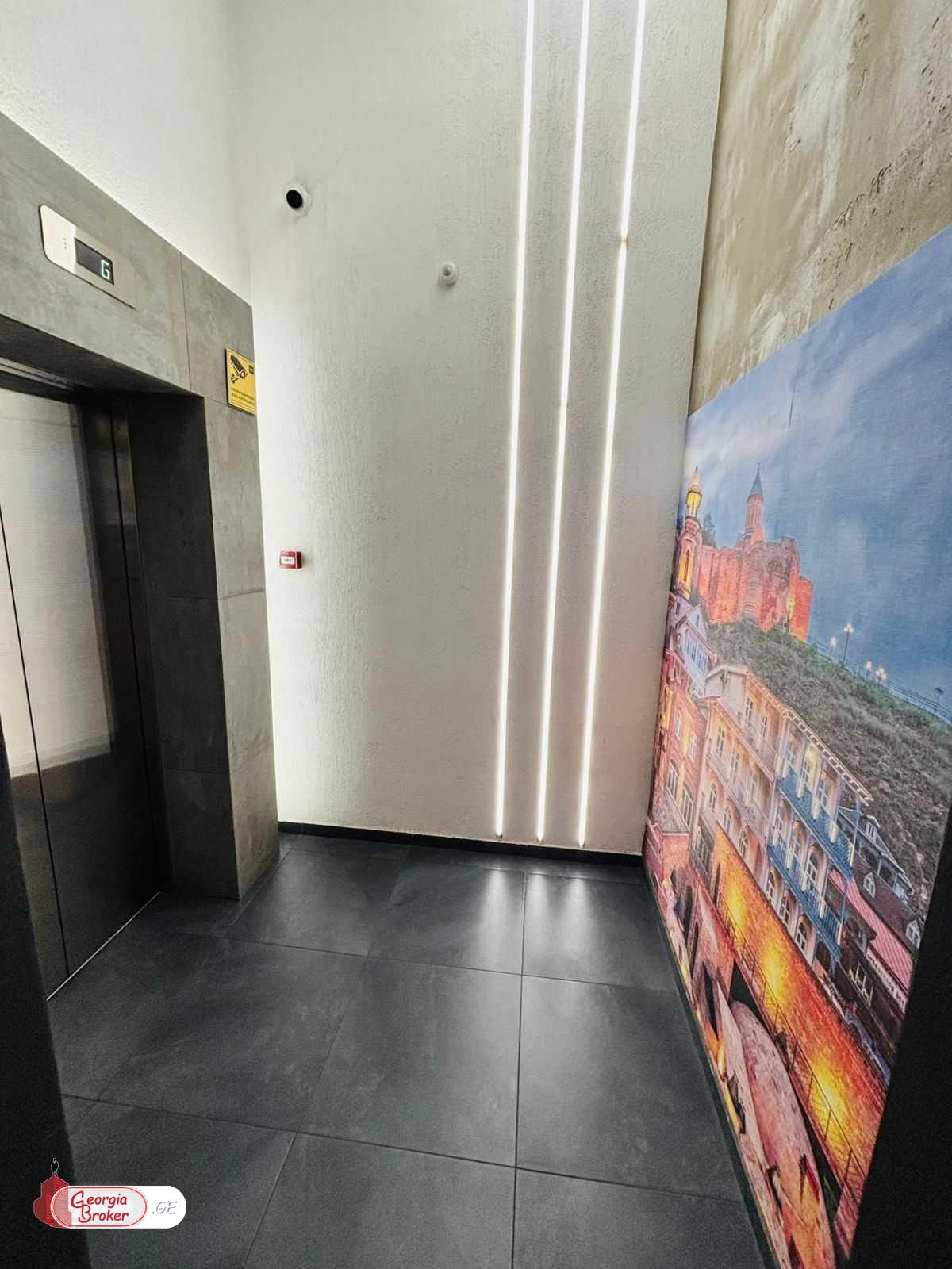 იყიდება ახალი გარემონტებული 4 ოთახიანი ბინა