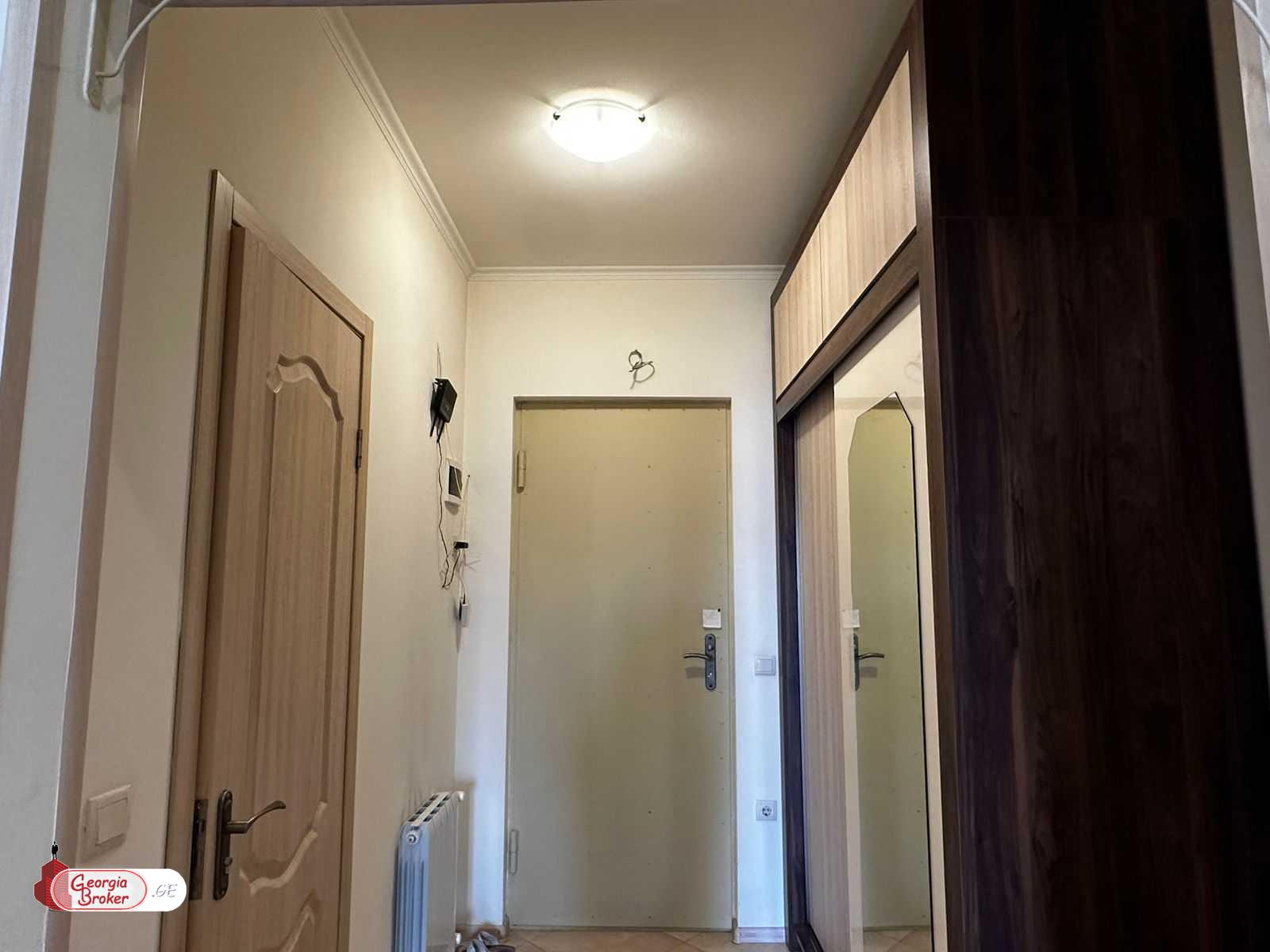 იყიდება ახალი გარემონტებული 3 ოთახიანი ბინა