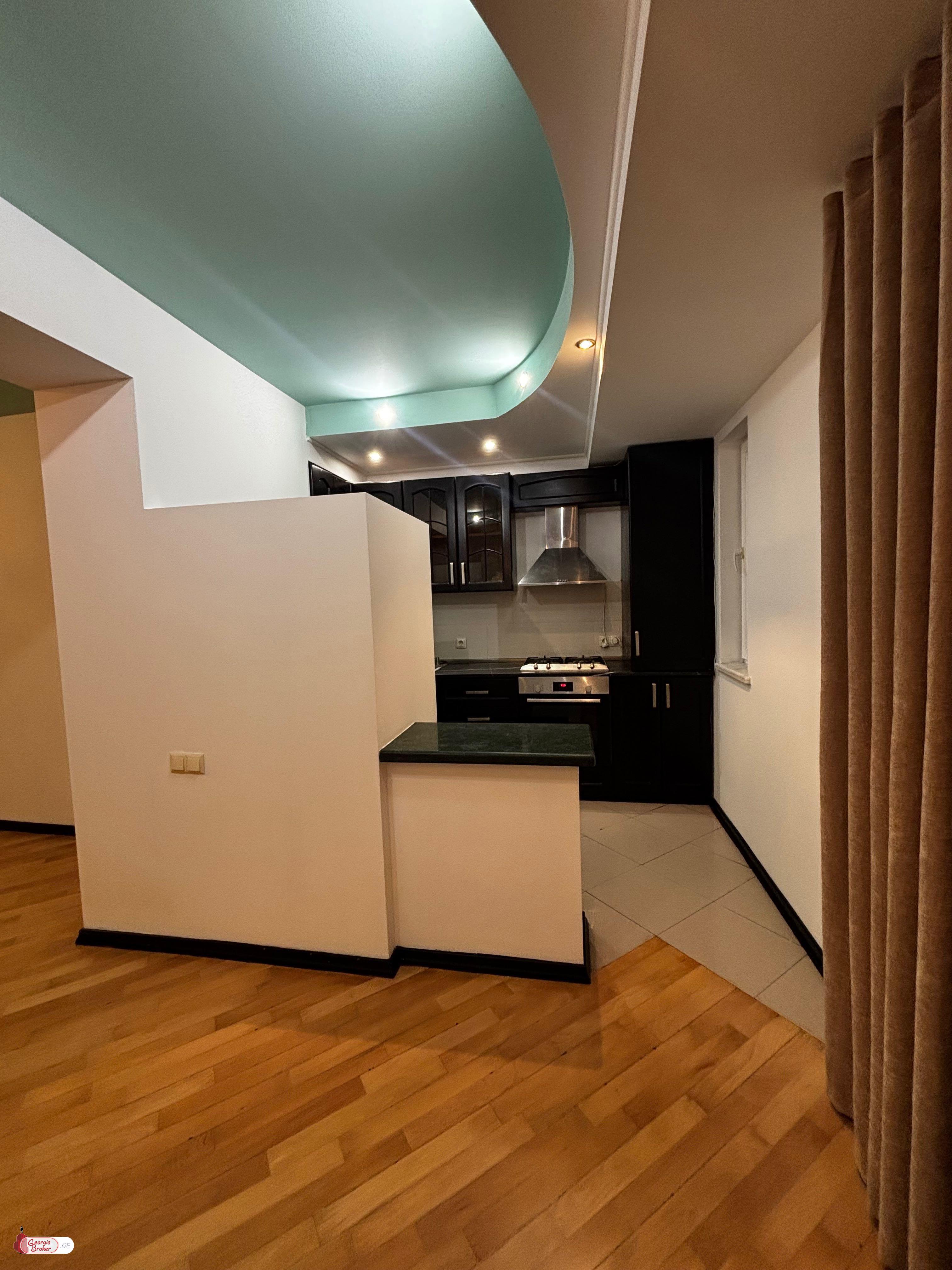 იყიდება ახალი გარემონტებული 2 ოთახიანი ბინა