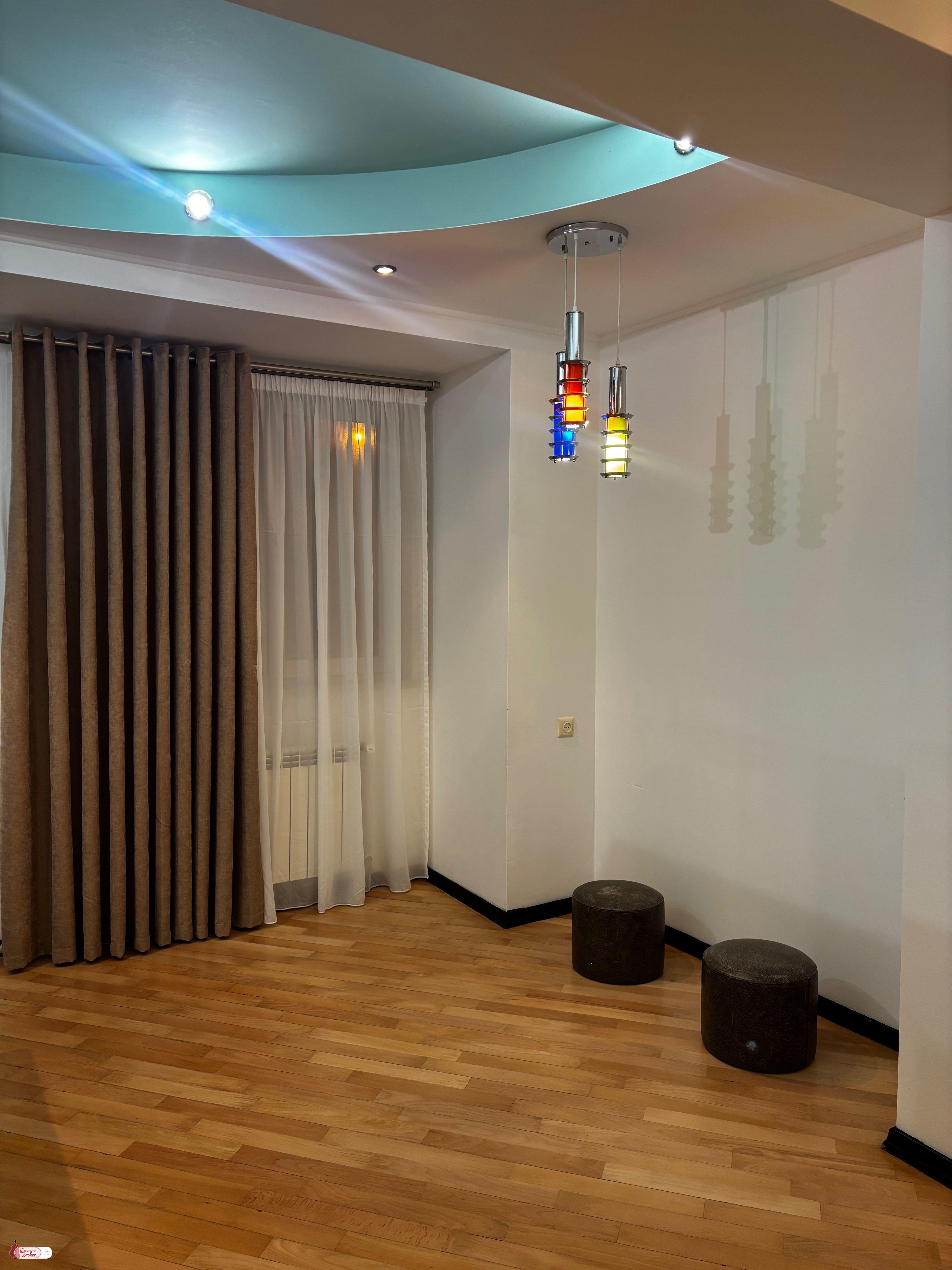 იყიდება ახალი გარემონტებული 2 ოთახიანი ბინა