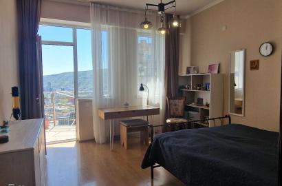 იყიდება ახალი გარემონტებული 5 ოთახიანი ბინა