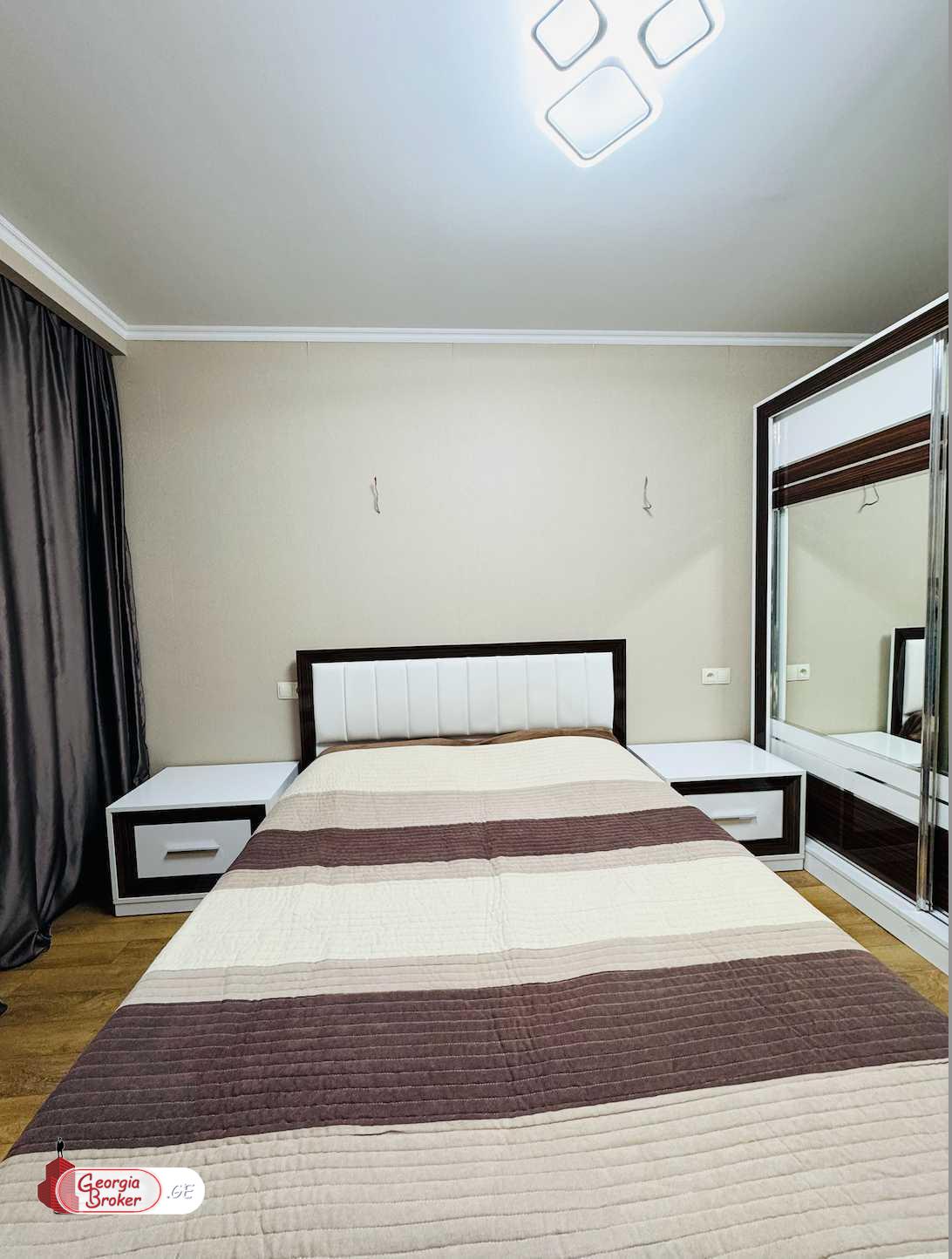 იყიდება ახალი გარემონტებული 4 ოთახიანი ბინა