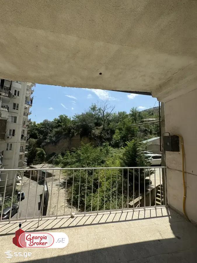 продается квартира с новым ремонтом 2-комнаты