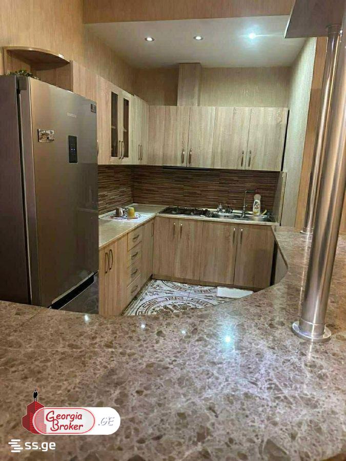 nearly repaired 3-room apartment for sale