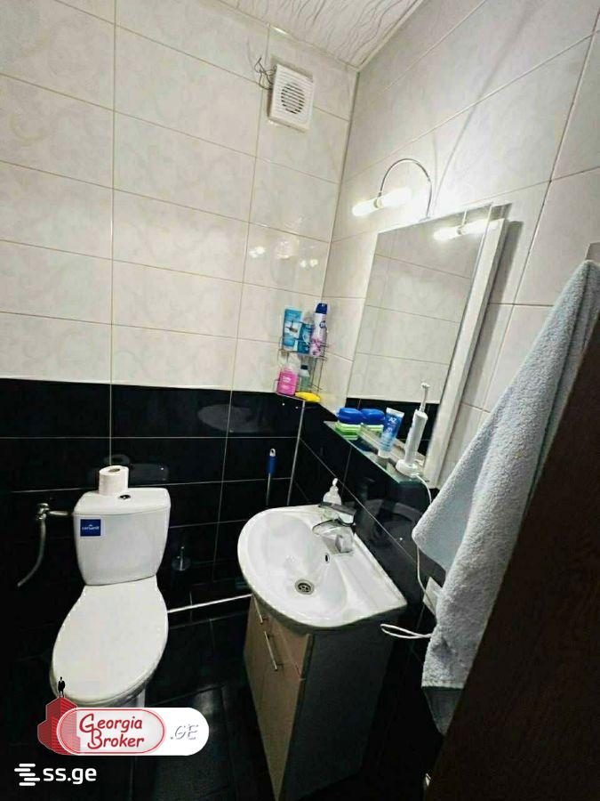 nearly repaired 3-room apartment for sale