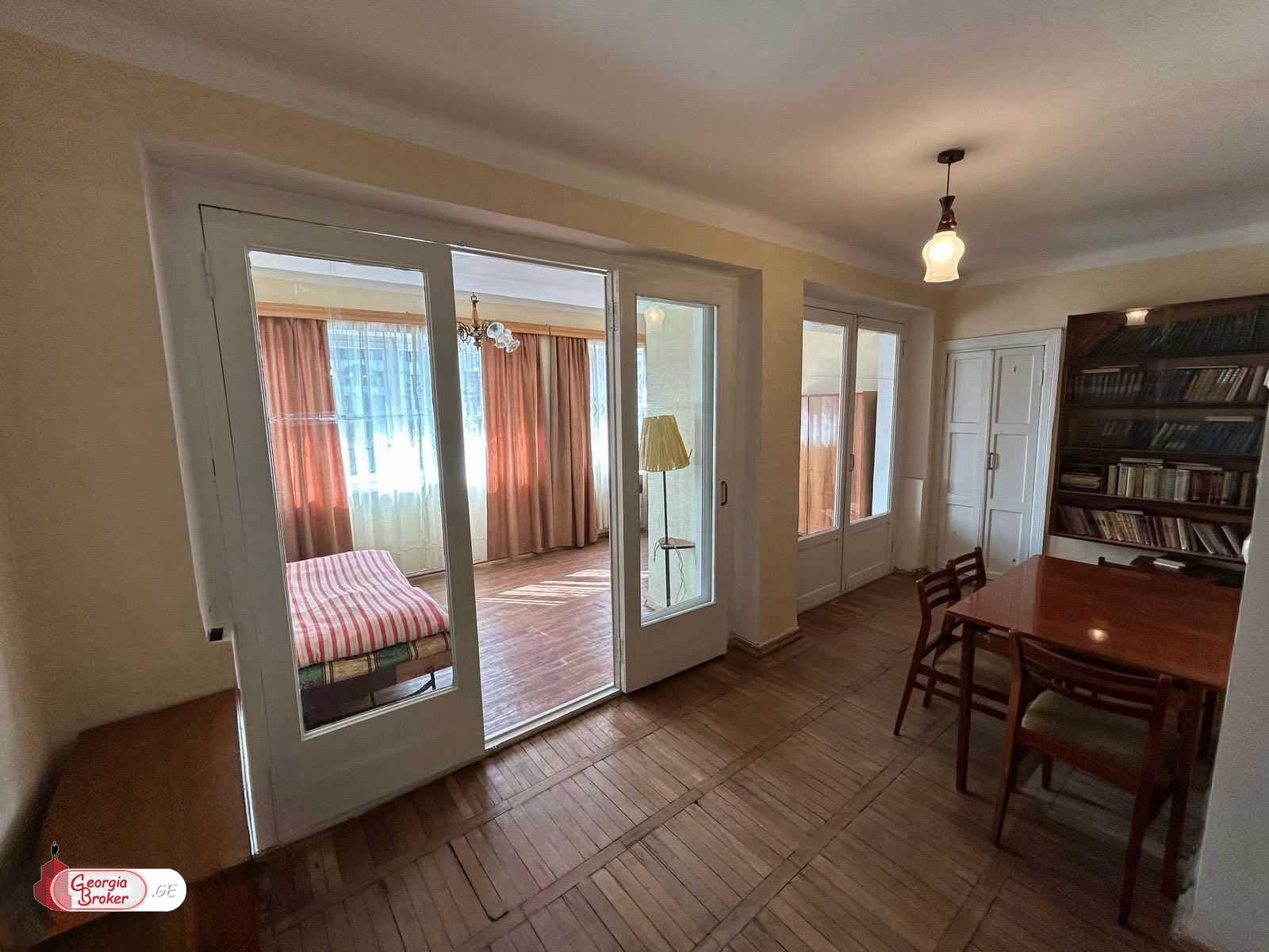 nearly repaired 4-room apartment for sale