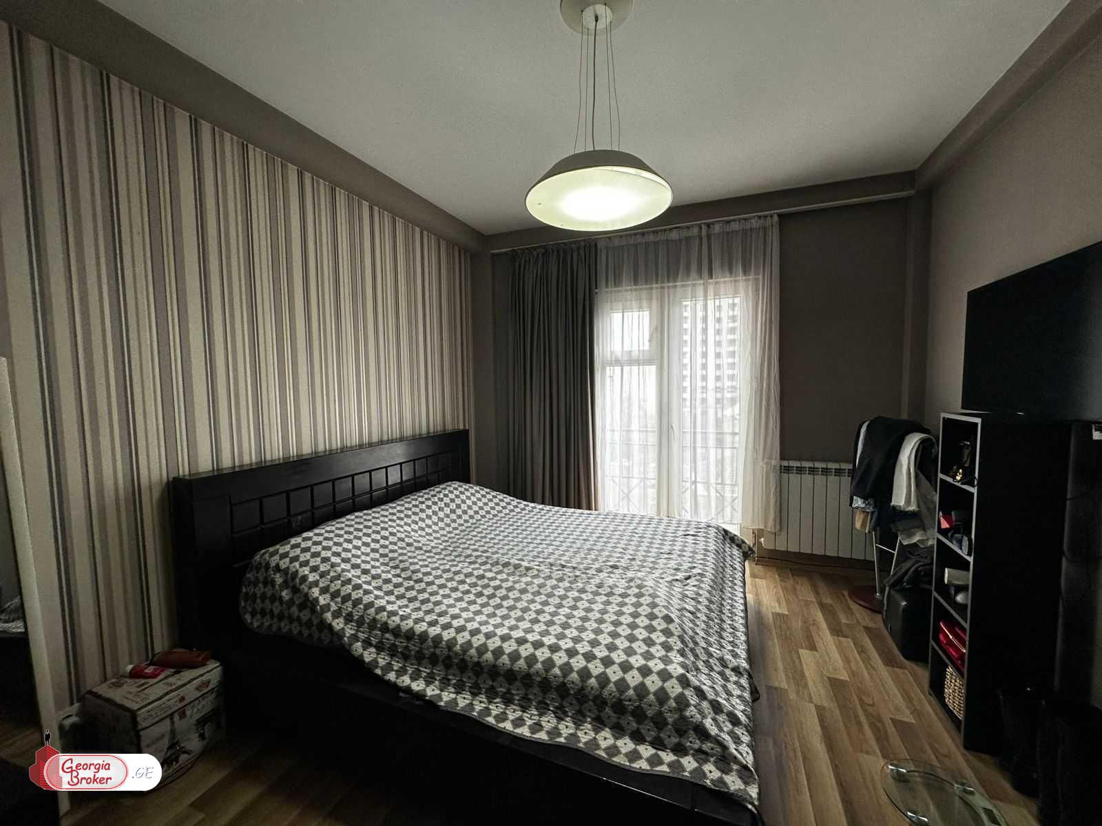 продается квартира с новым ремонтом 6-комнат