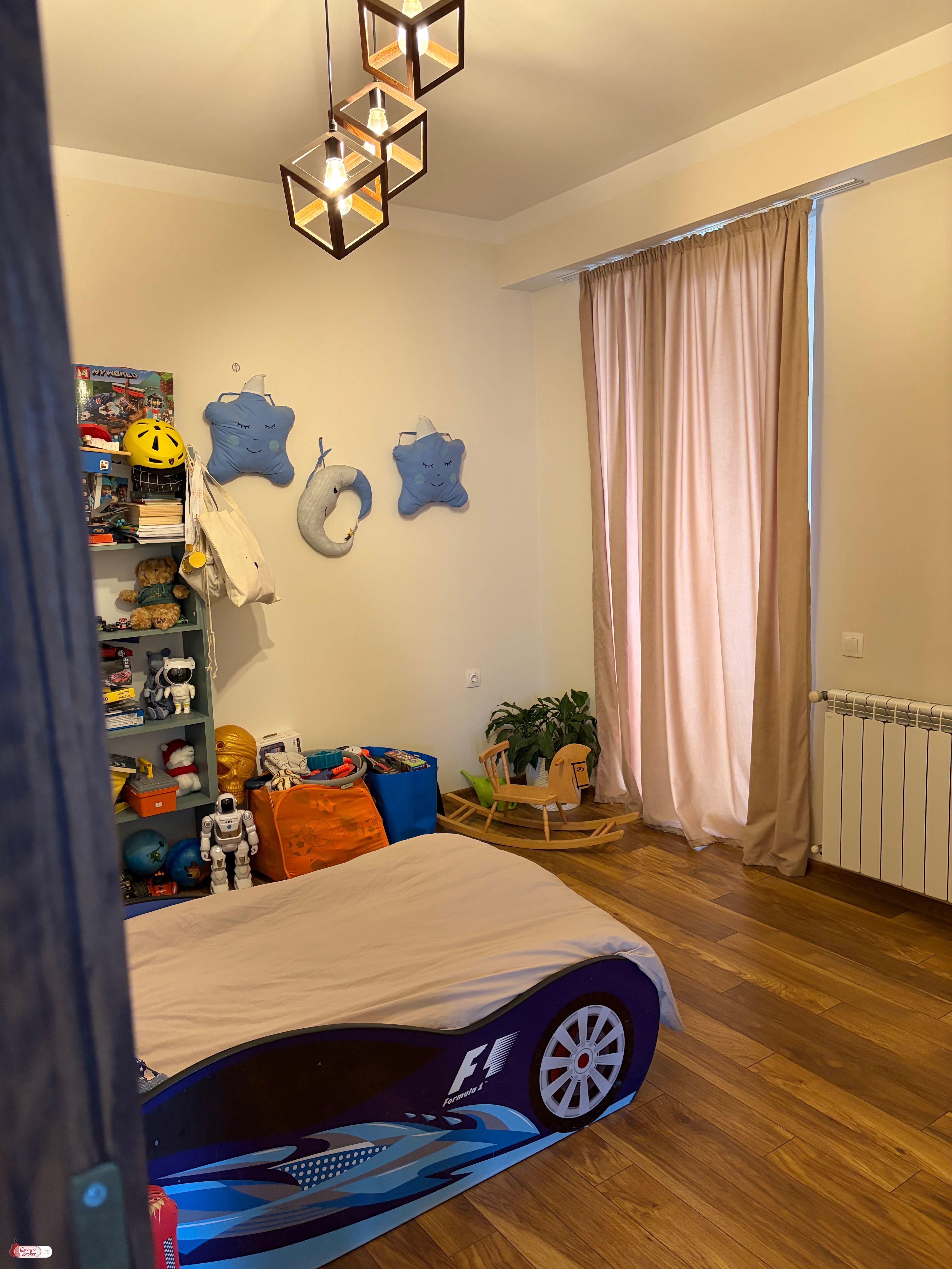 продается квартира с новым ремонтом 3-комнаты