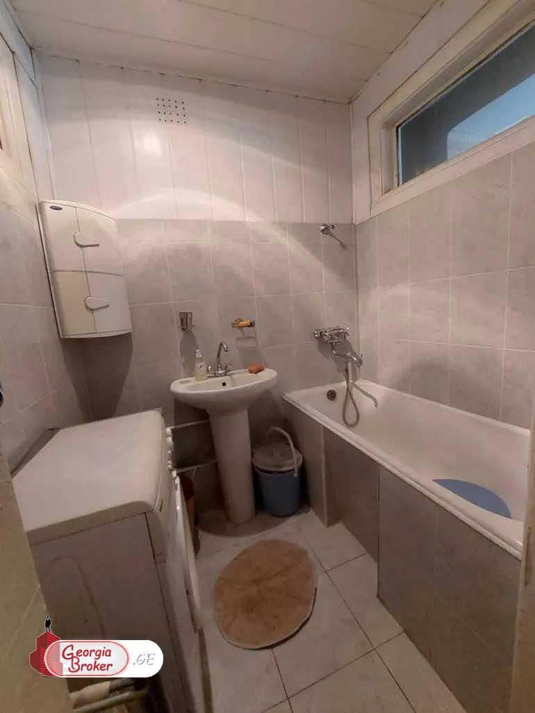 nearly repaired 4-room apartment for sale