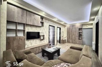 продается квартира с новым ремонтом 3-комнаты