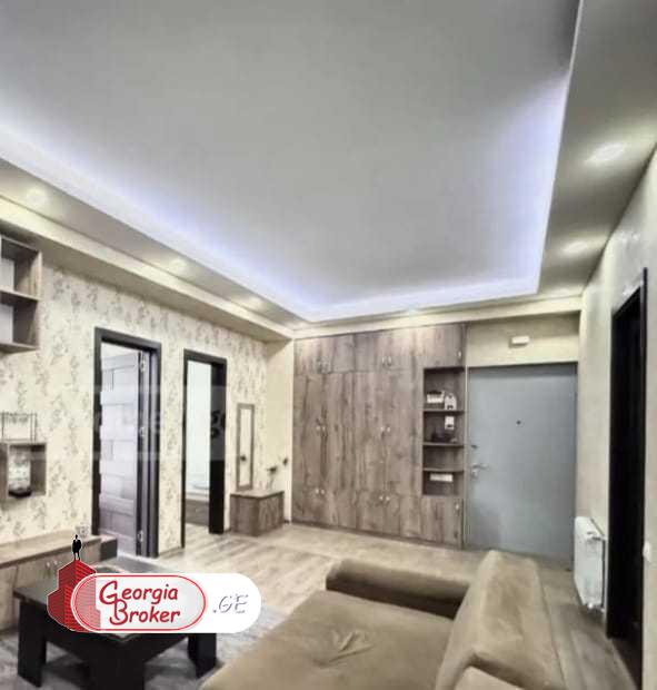 продается квартира с новым ремонтом 3-комнаты