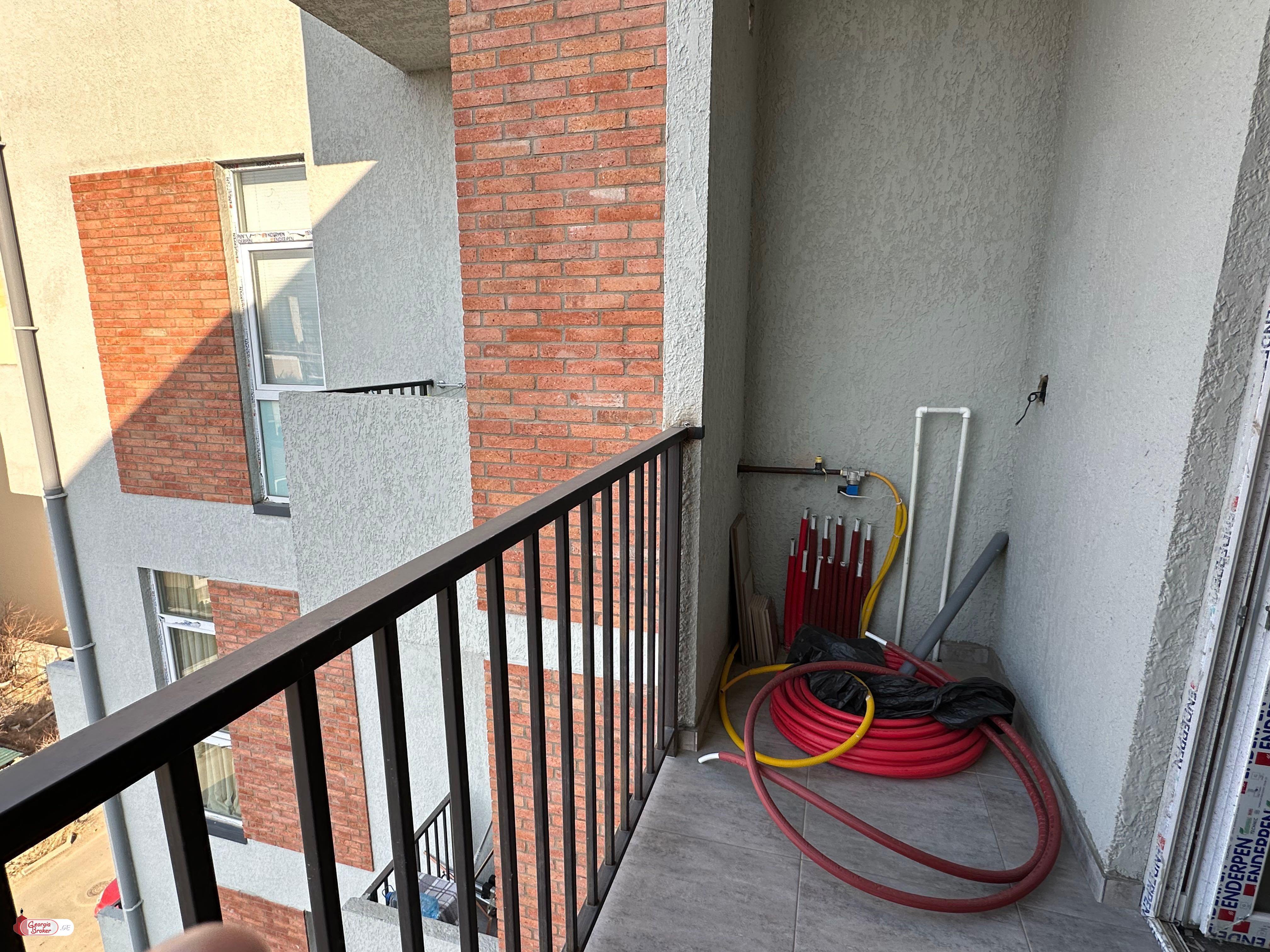 nearly repaired 3-room apartment for sale