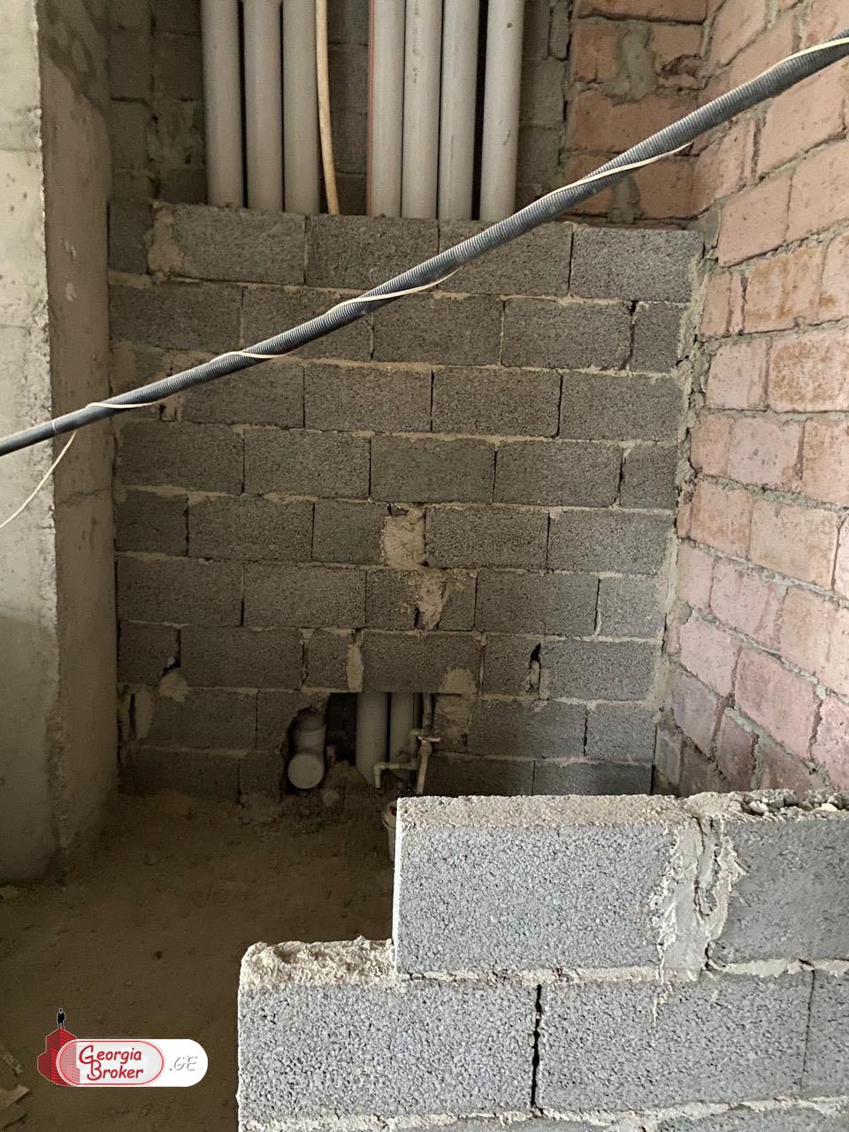 იყიდება ახალი გარემონტებული 3 ოთახიანი ბინა