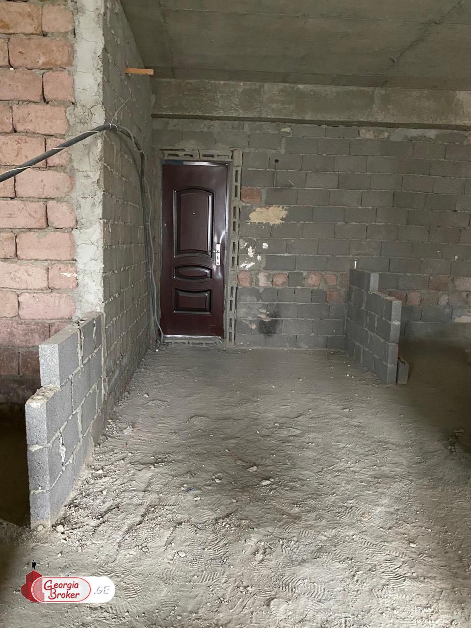 იყიდება ახალი გარემონტებული 3 ოთახიანი ბინა