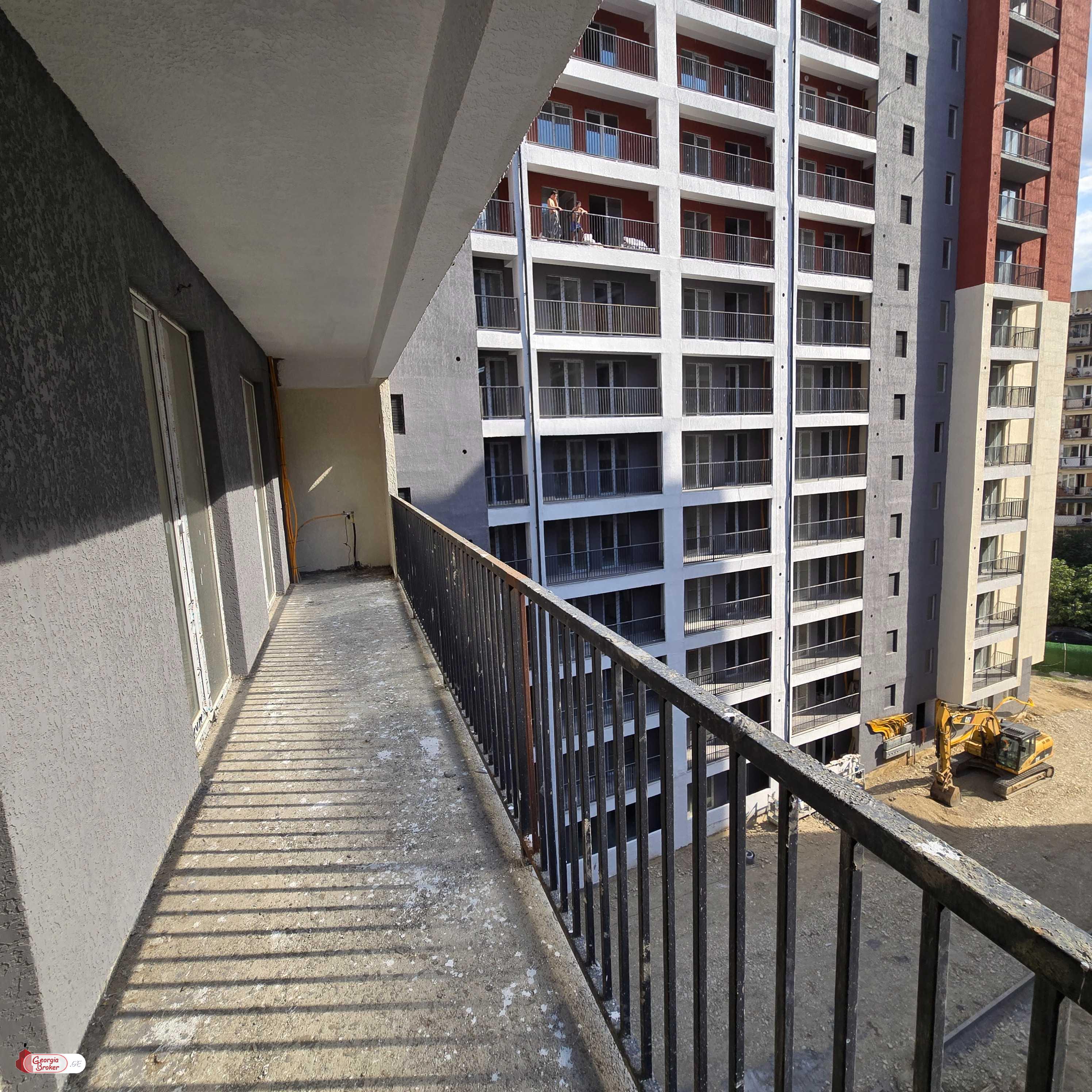 продается квартира с новым ремонтом 3-комнаты