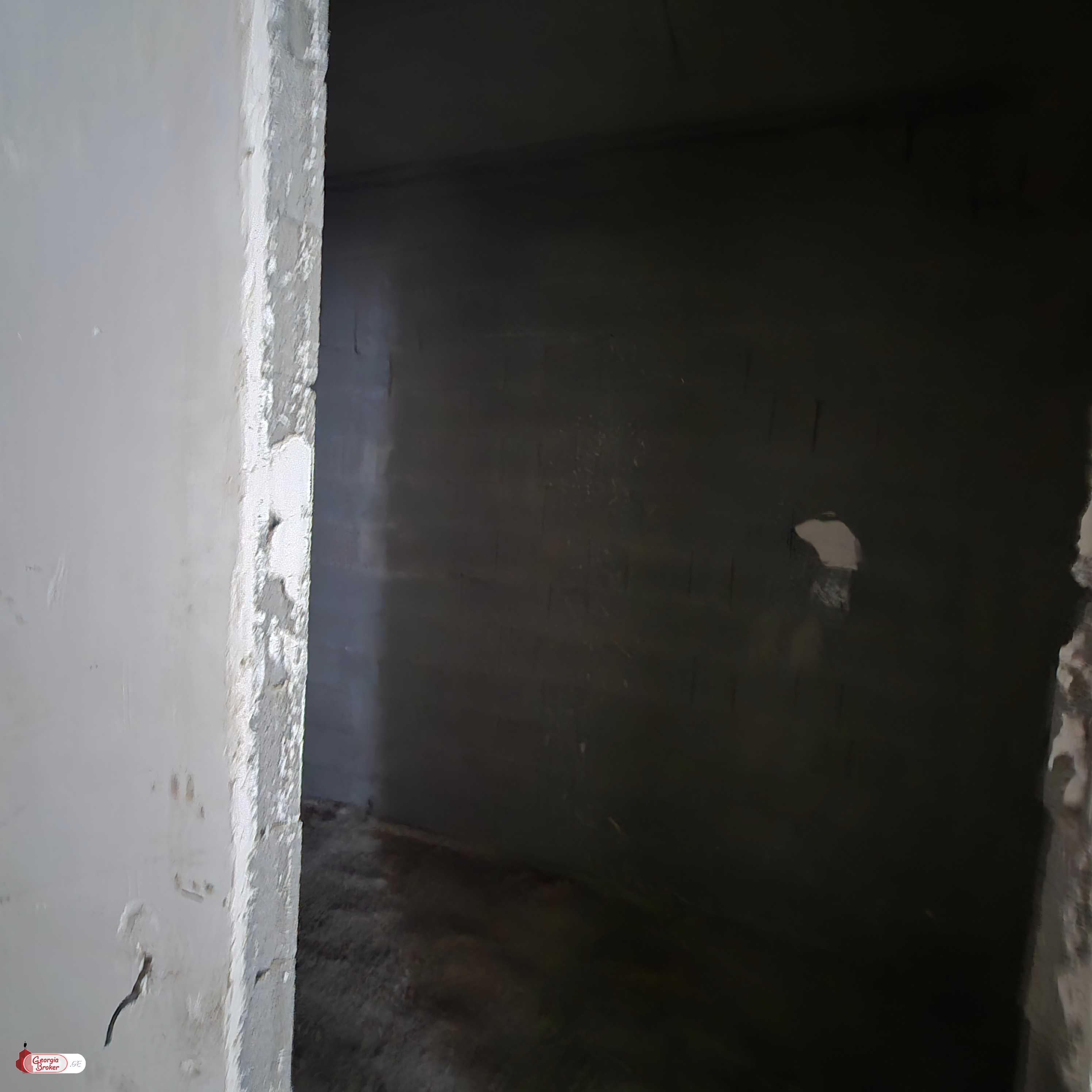 продается квартира с новым ремонтом 3-комнаты