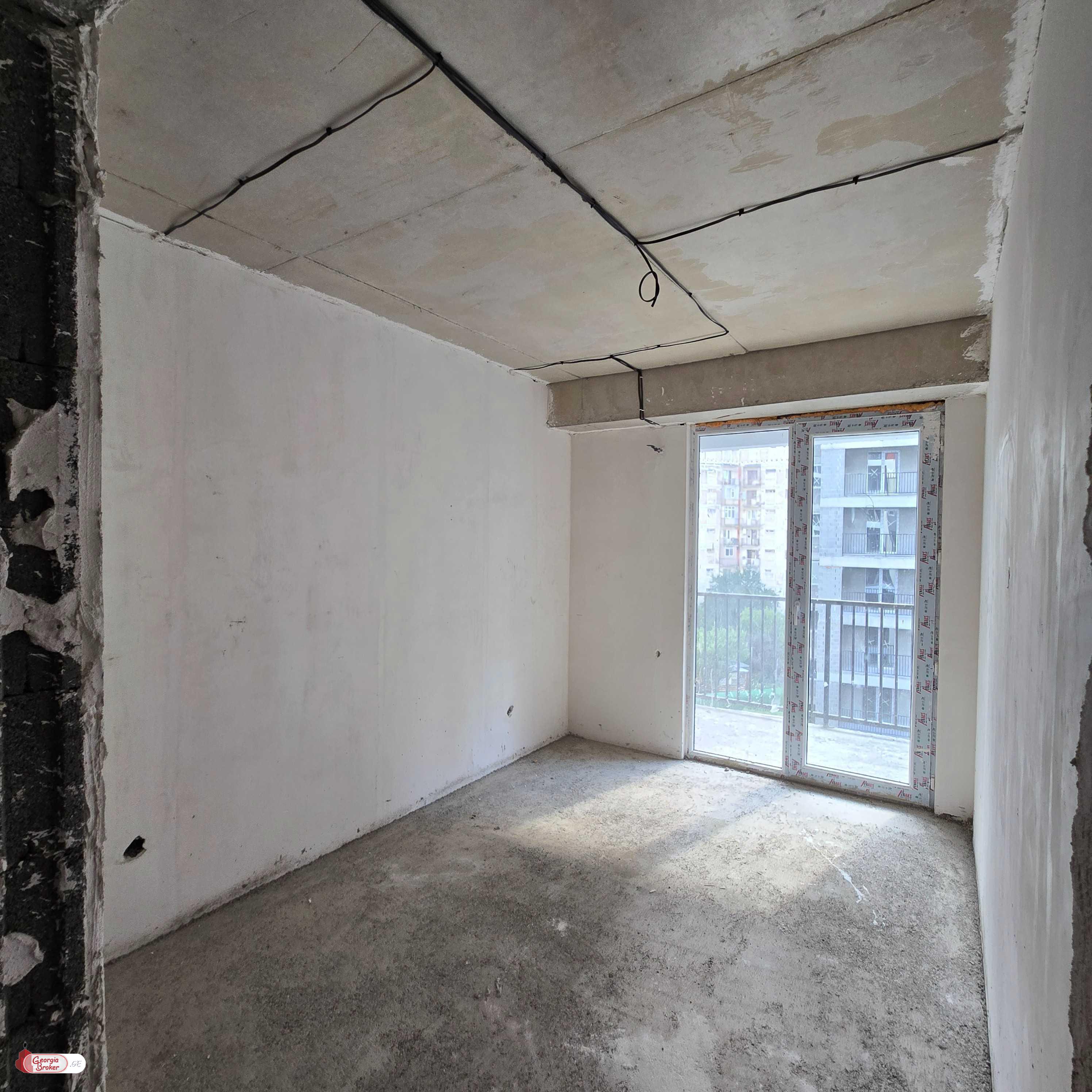 продается квартира с новым ремонтом 3-комнаты