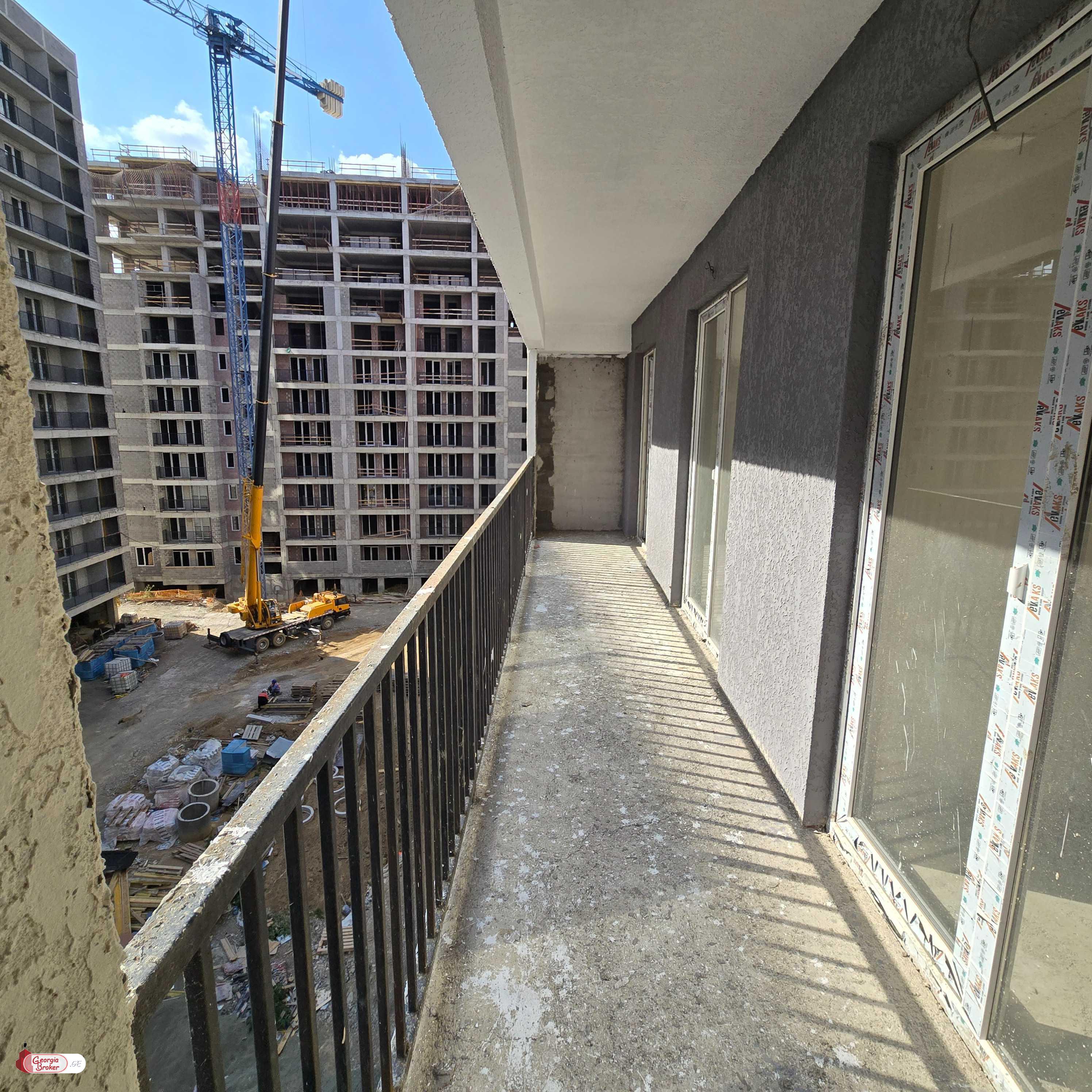 продается квартира с новым ремонтом 3-комнаты