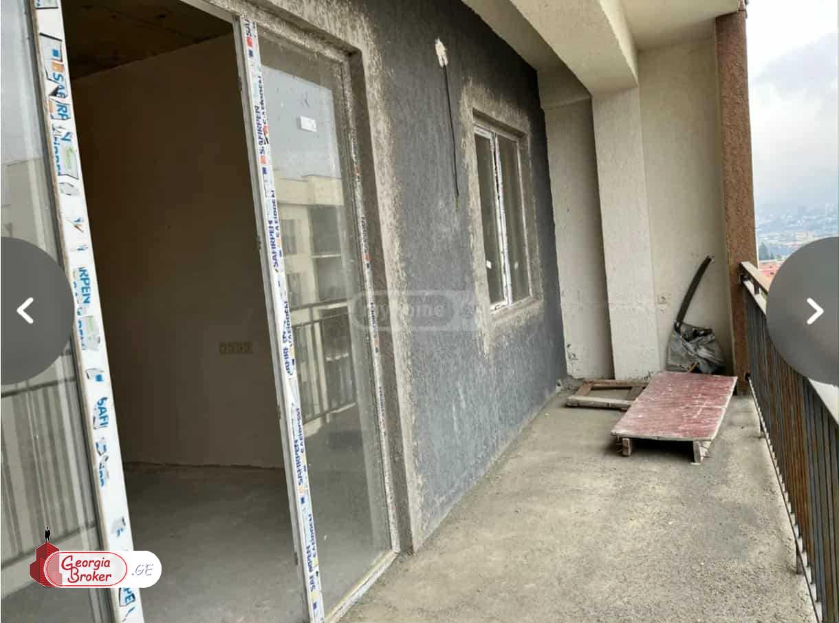 продается квартира с новым ремонтом 3-комнаты