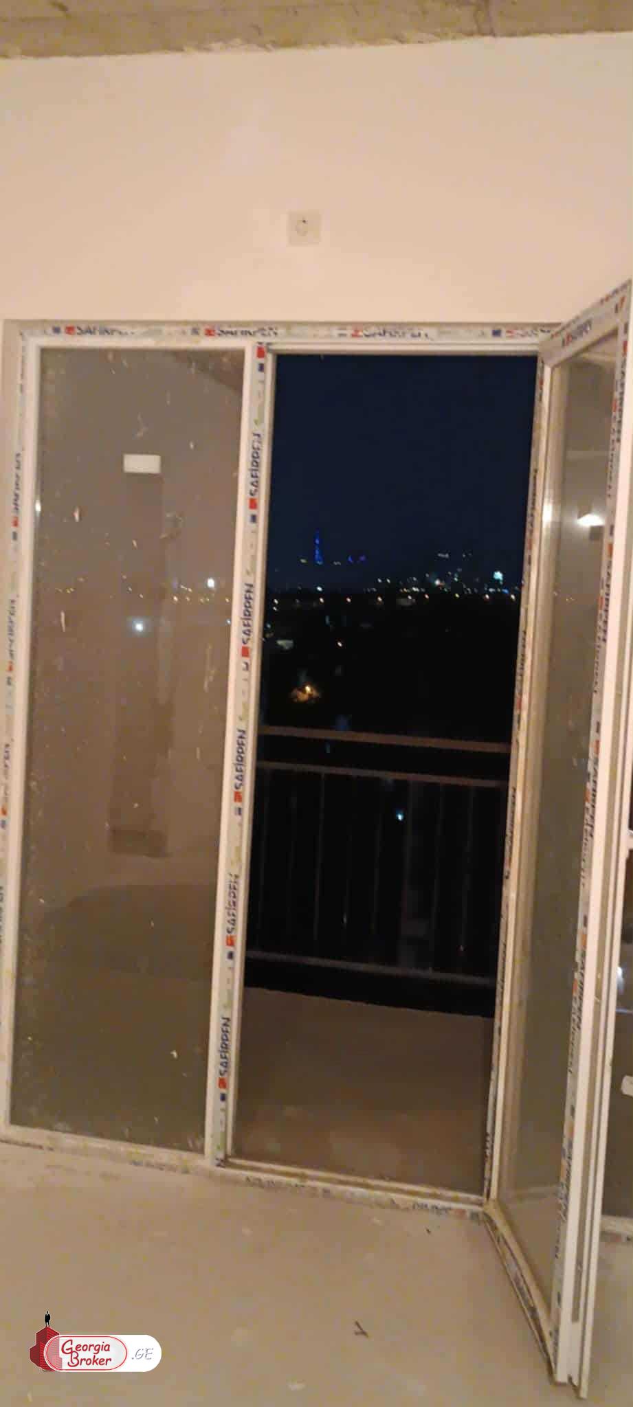 продается квартира с новым ремонтом 3-комнаты