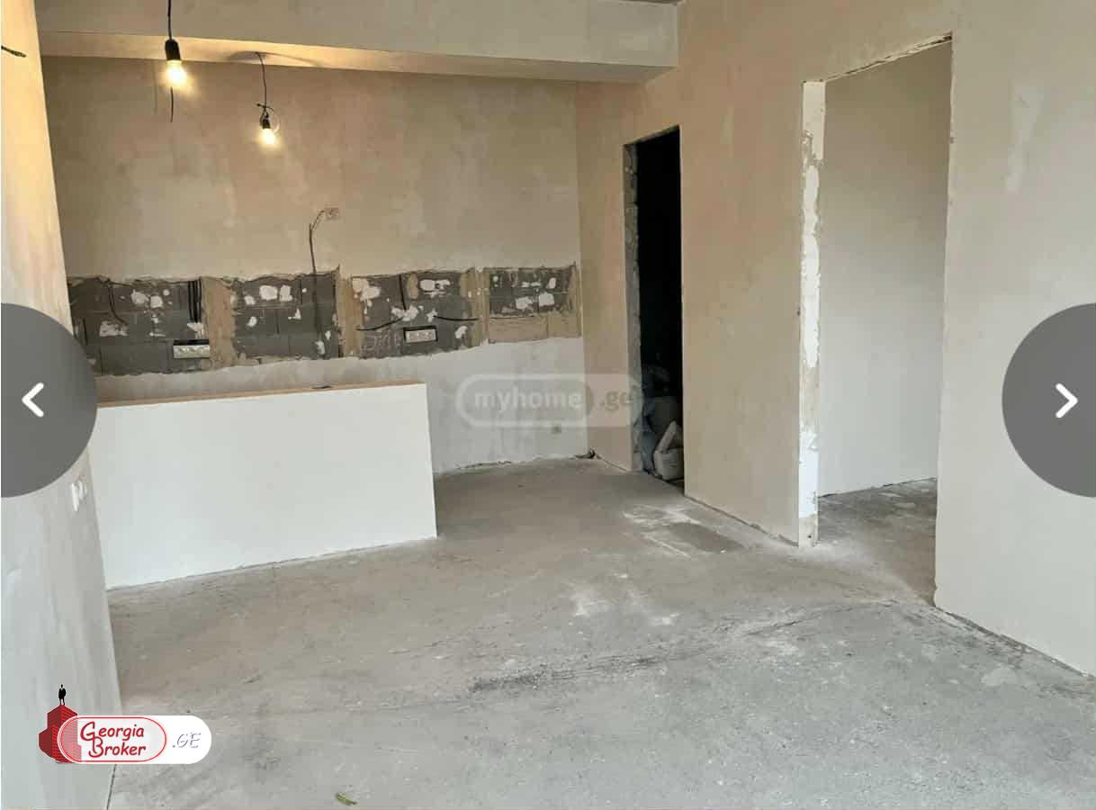 продается квартира с новым ремонтом 3-комнаты