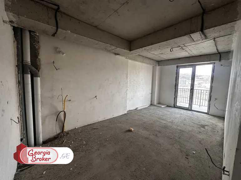 продается квартира с новым ремонтом 3-комнаты